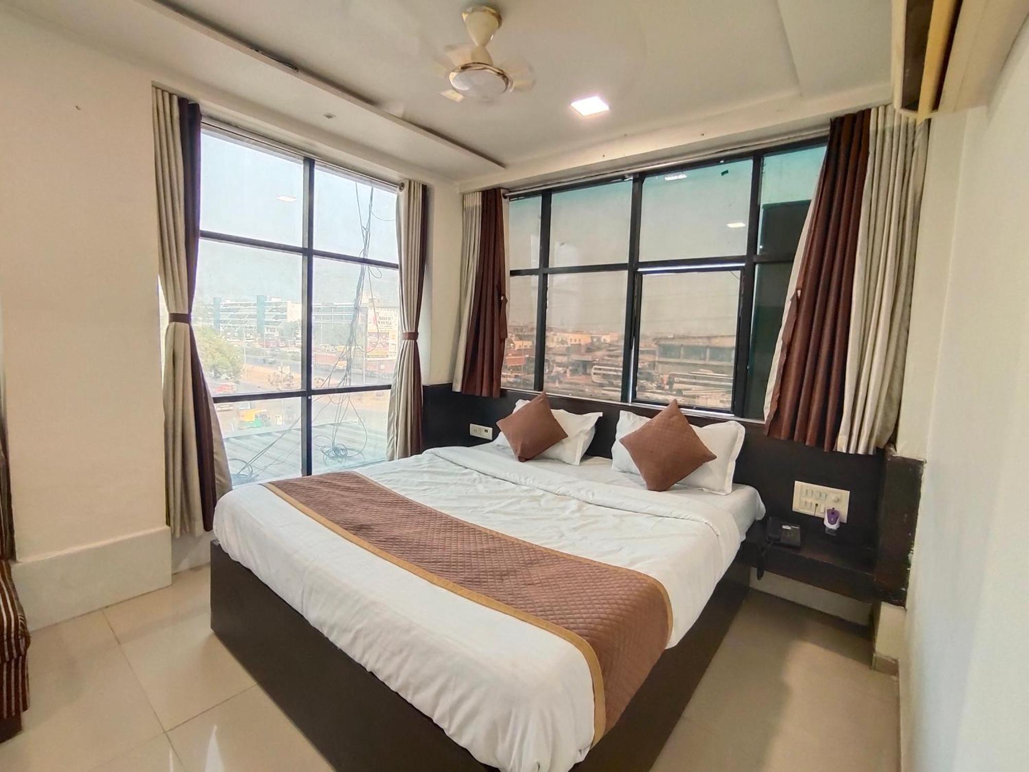 Guest house Palm Residency *