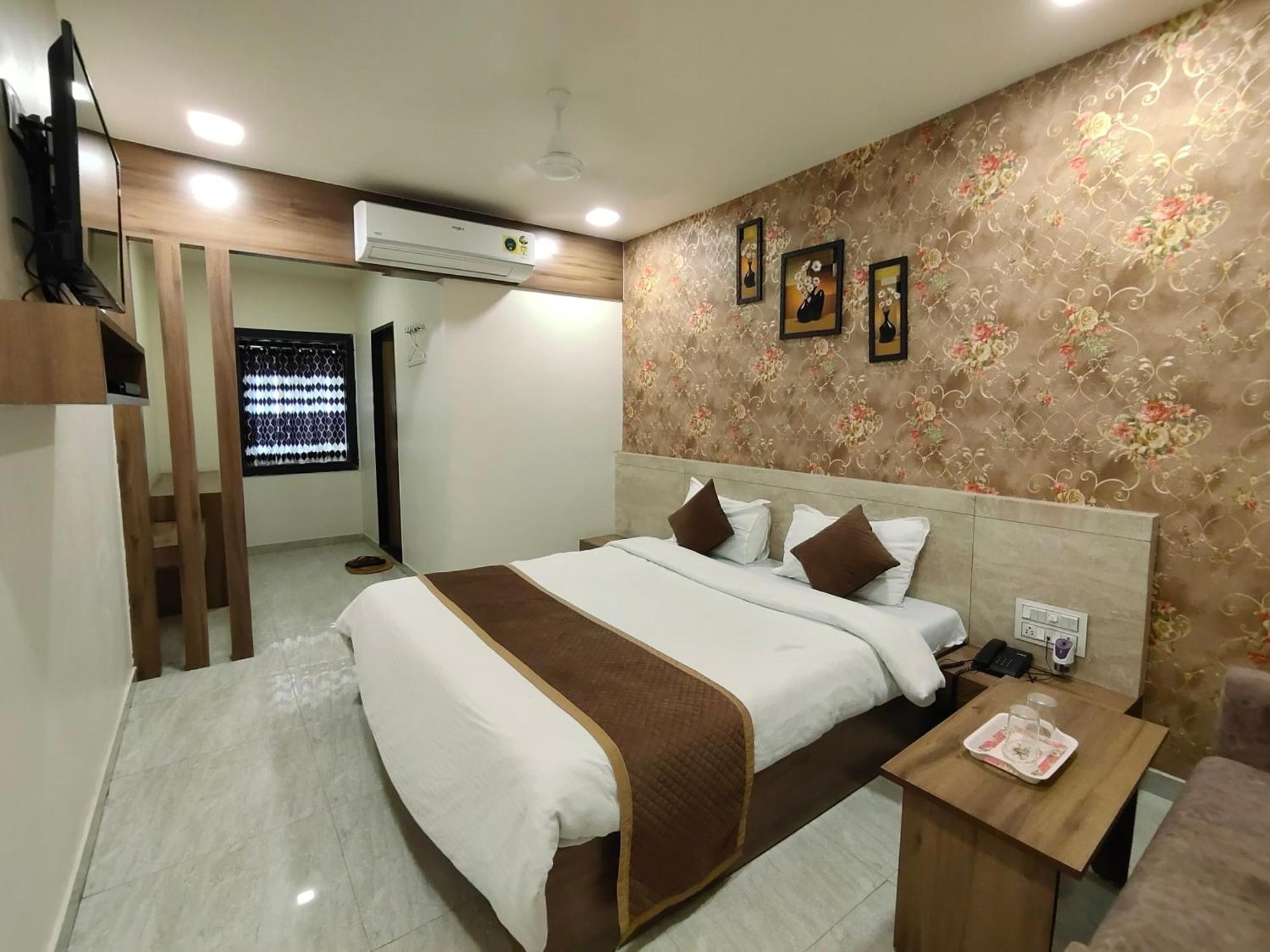 Palm Residency