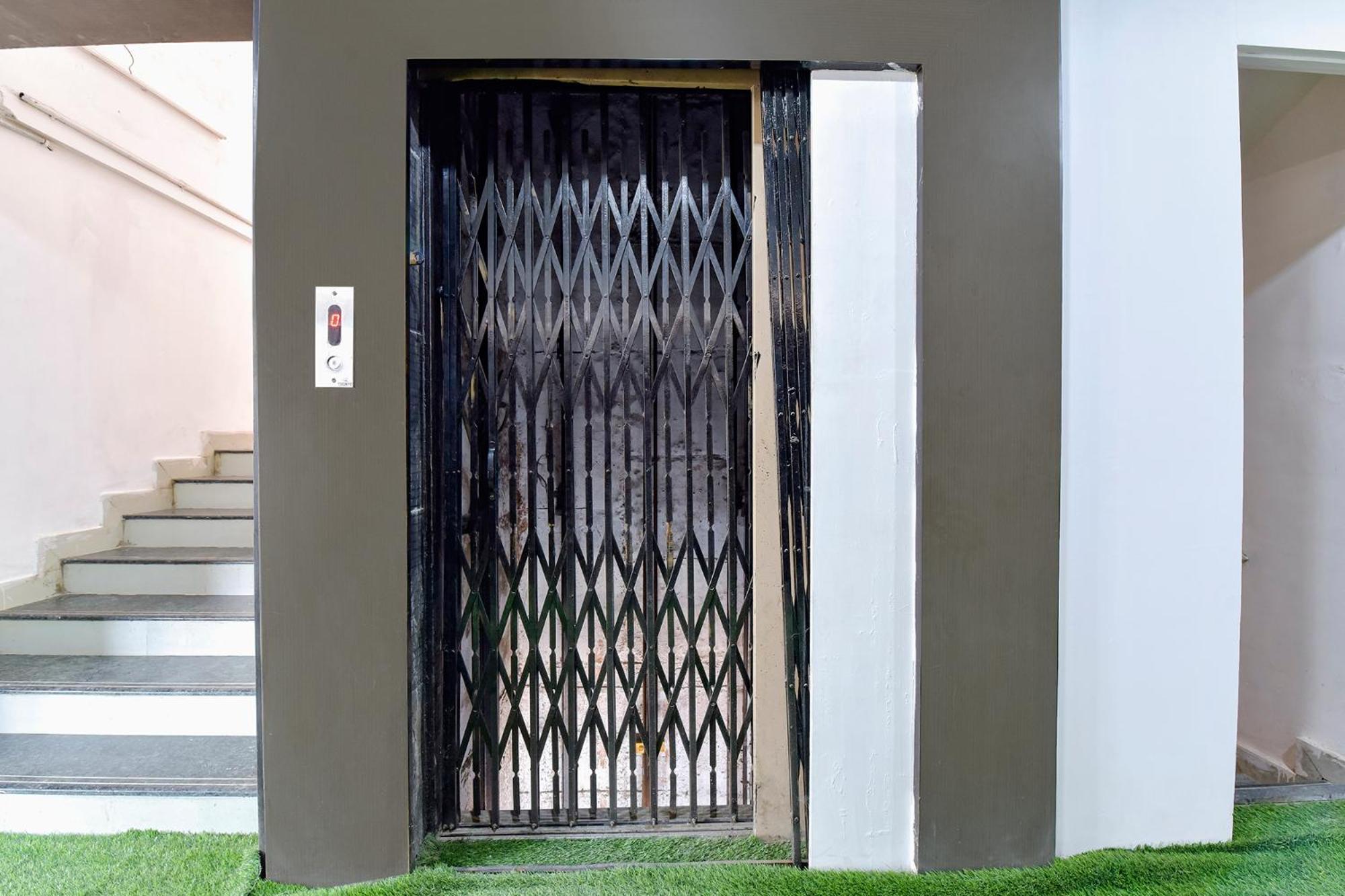 Fabhotel Star Ahmedabad