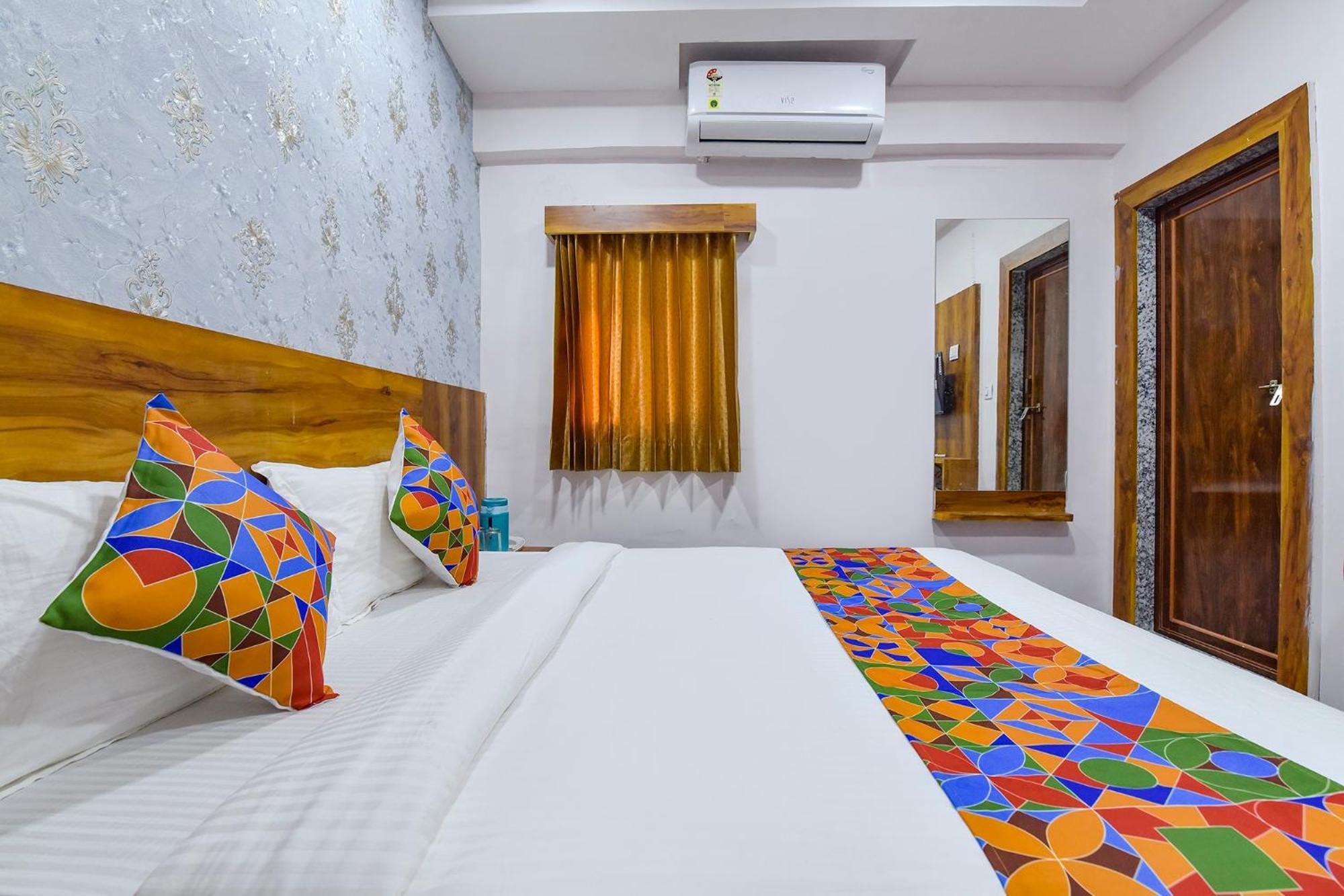Hotel Fabhotel Star Ahmedabad