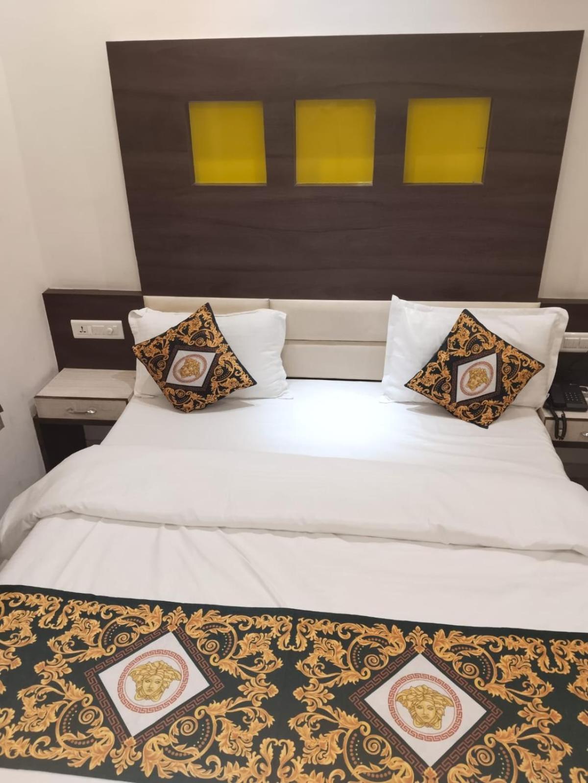 Marina Guest house Ahmedabad