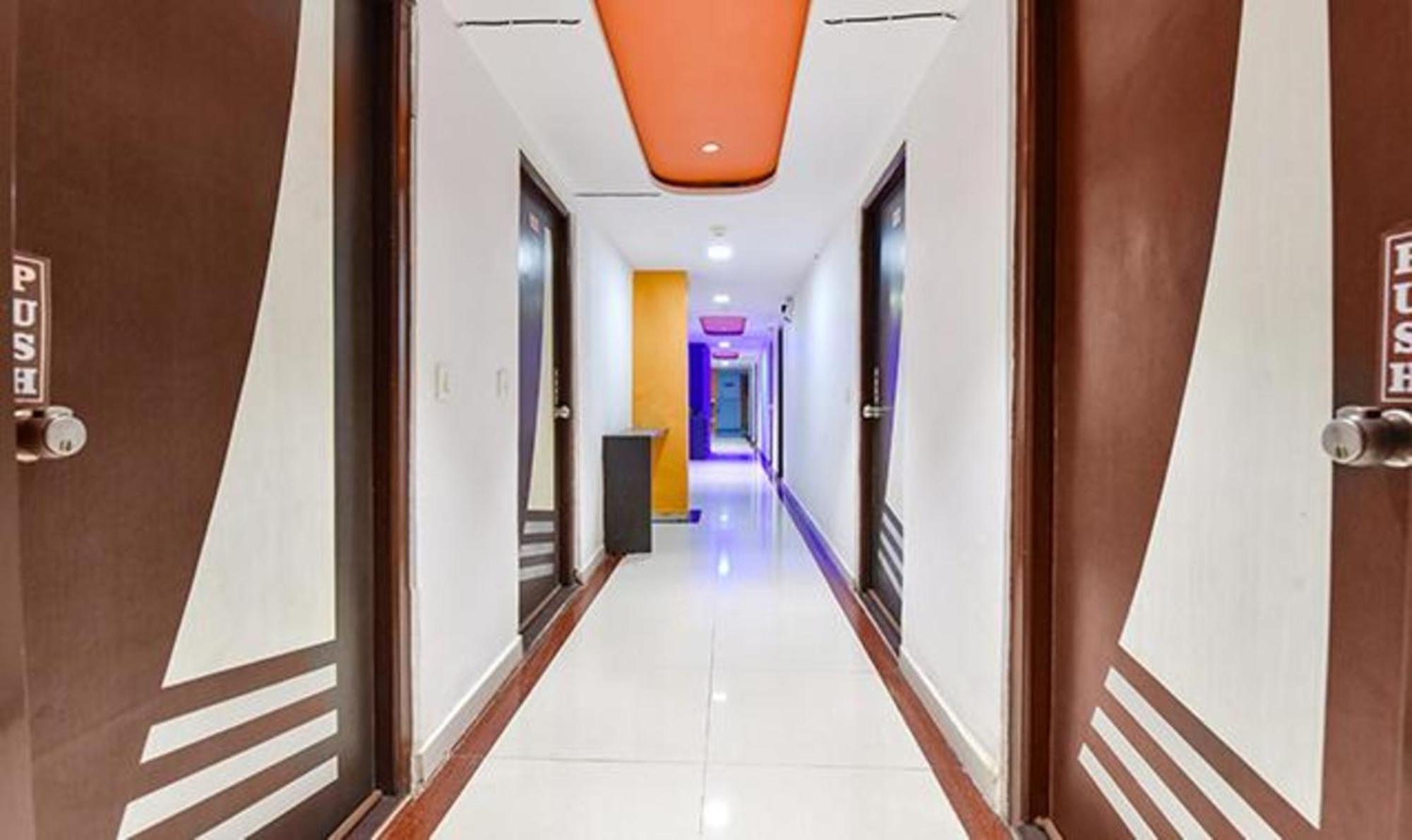 Fabhotel Blue Moon I 3*