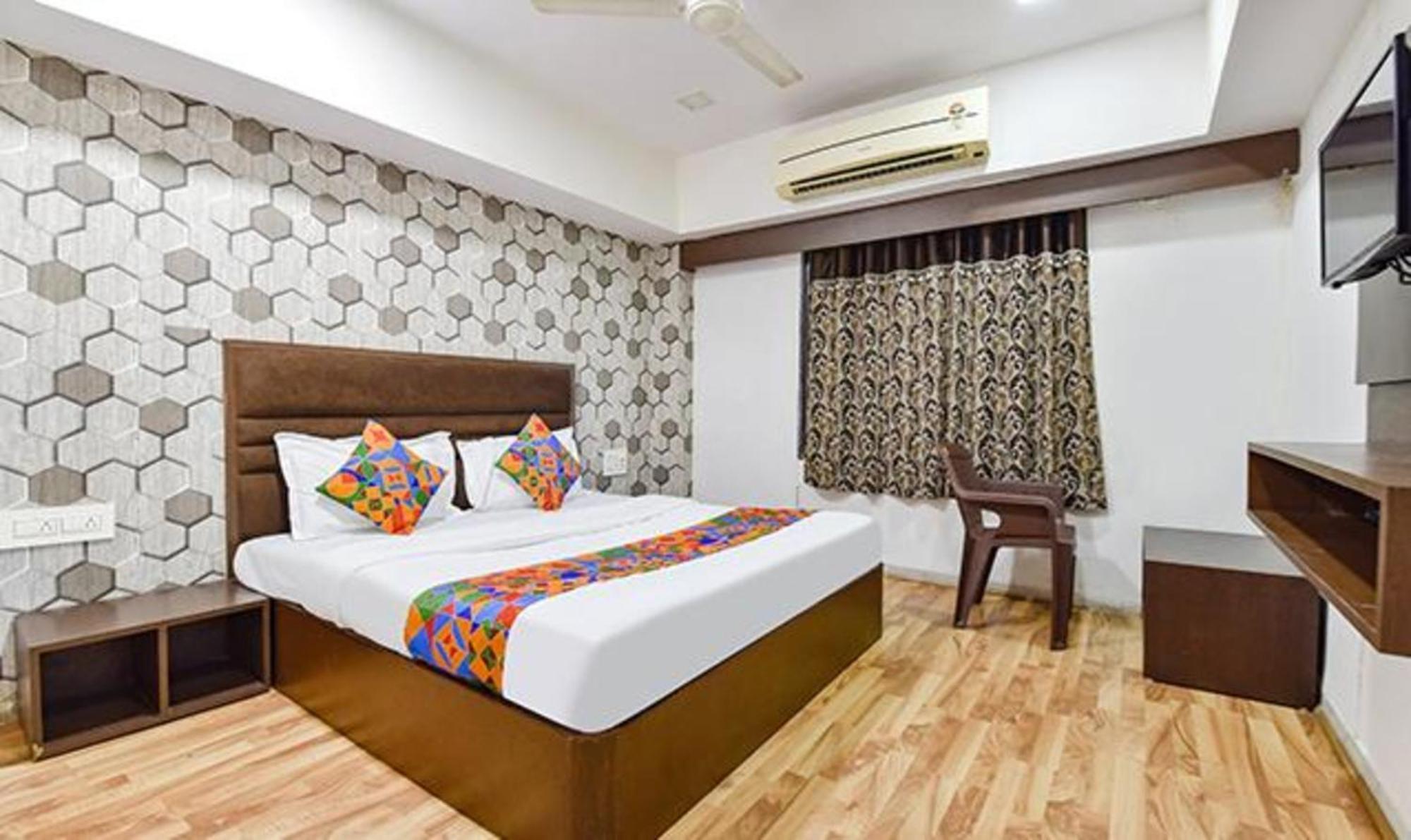 Hotel Fabhotel Blue Moon I 3*
