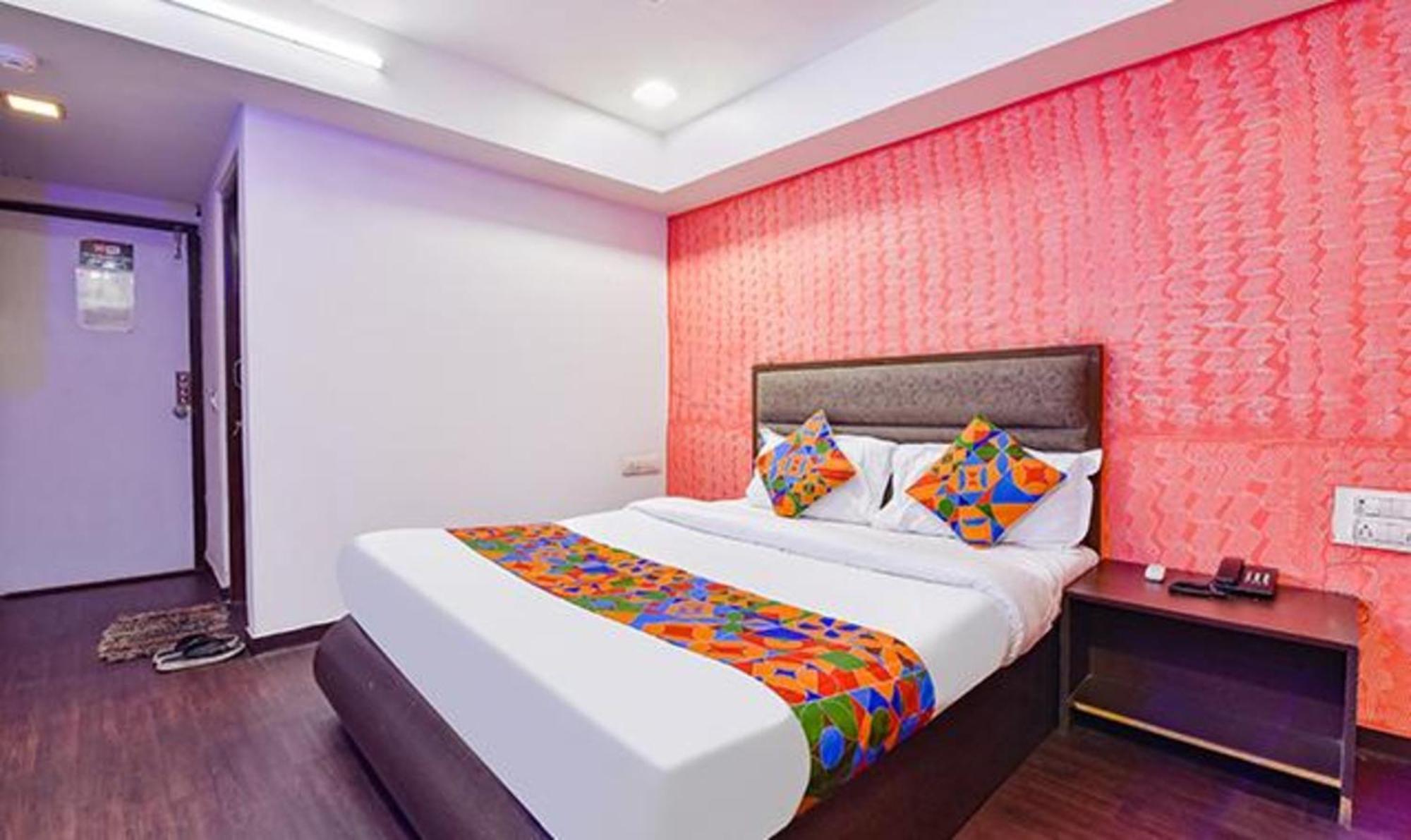 Hotel Fabhotel Blue Moon I Ahmedabad