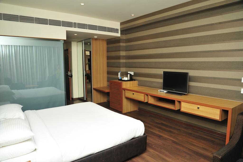 Hotel The Grand Bhagwati
