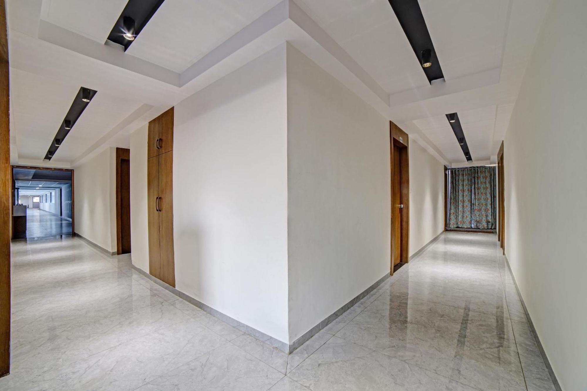 Hotel Tapovan In Ahmedabad