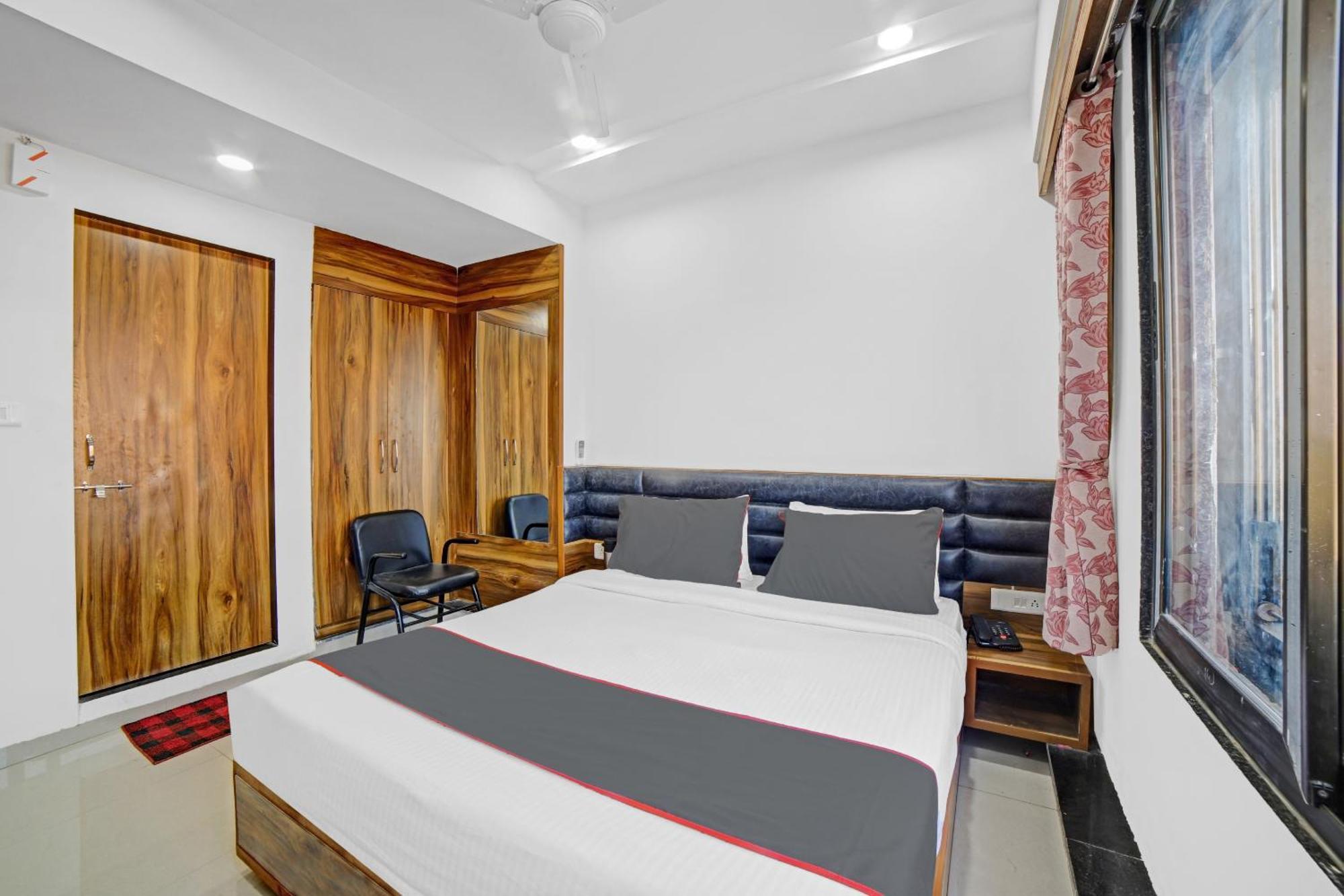 Hotel Tapovan In 3*