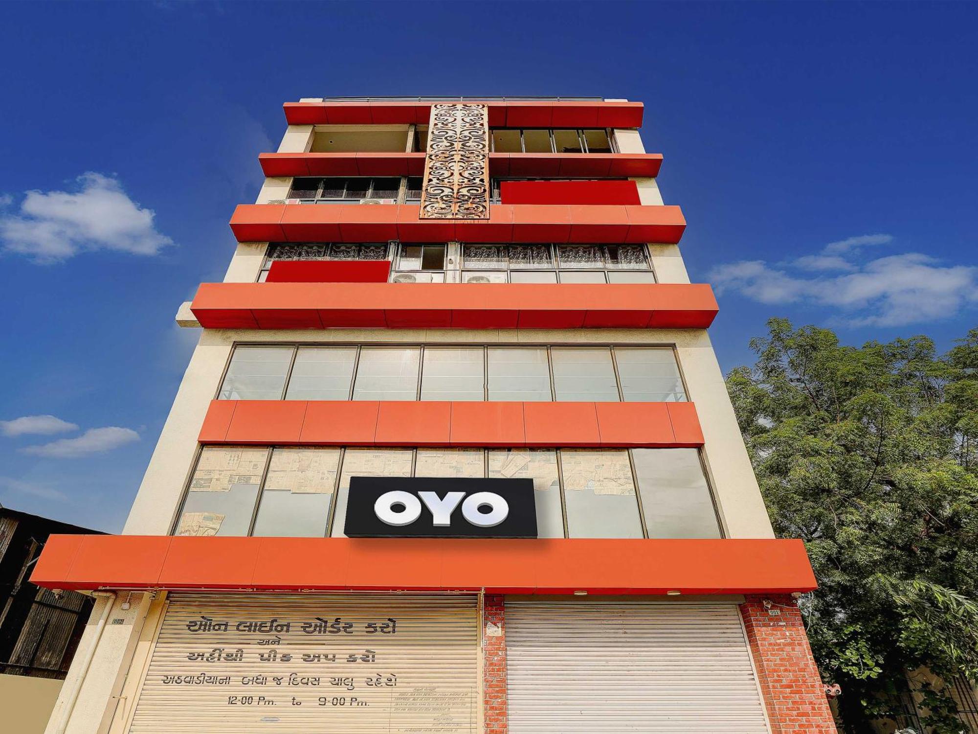 Hotel Hotel O Royal Inn Ahmedabad