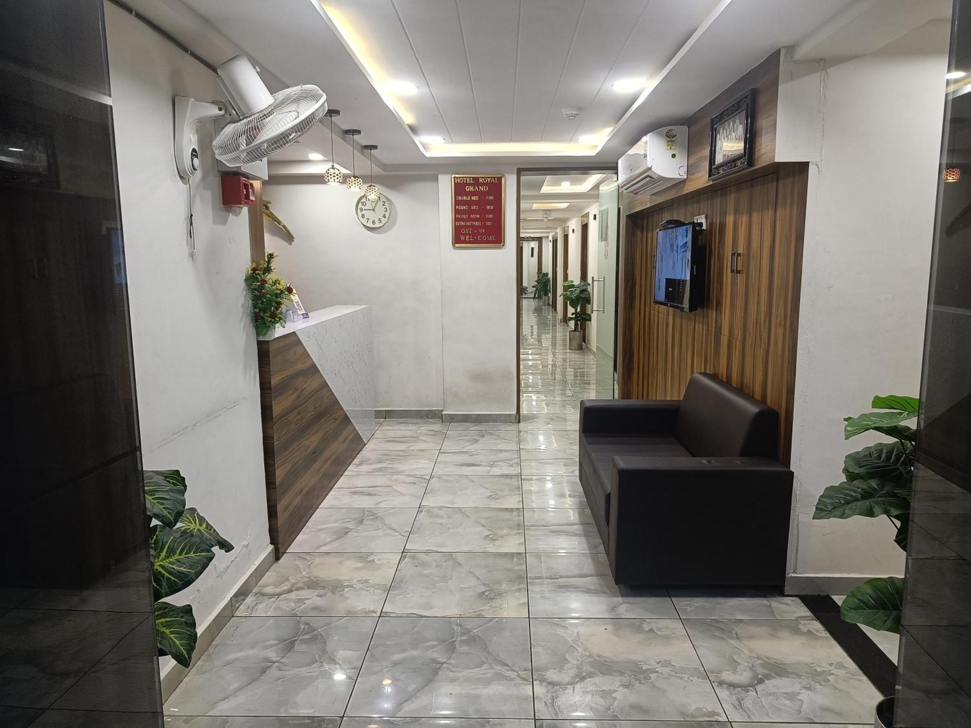 Royal Grand 3* Ahmedabad