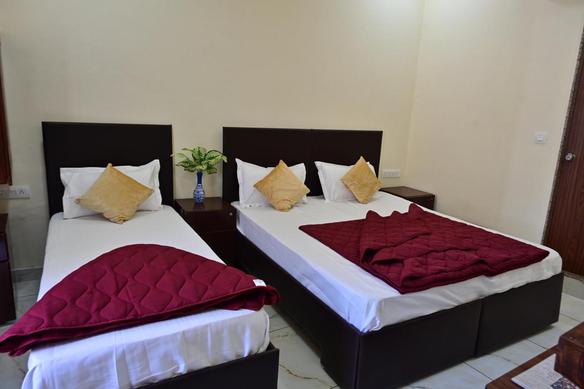 Hotel New Happy Ahmedabad