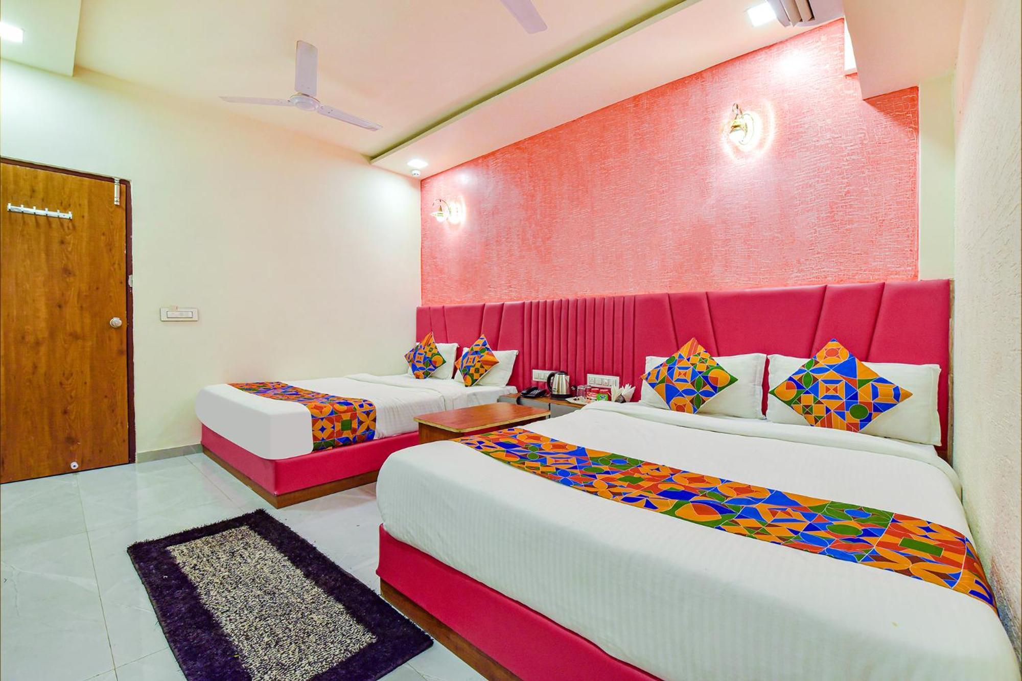 Fabhotel Avadh Palace Hotel 3*