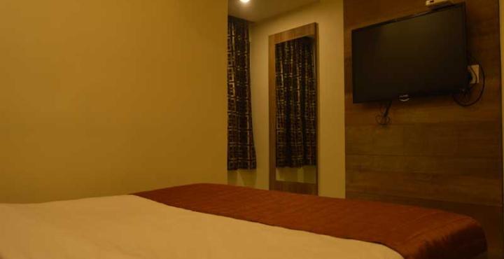 Hotel Ashish Ahmedabad