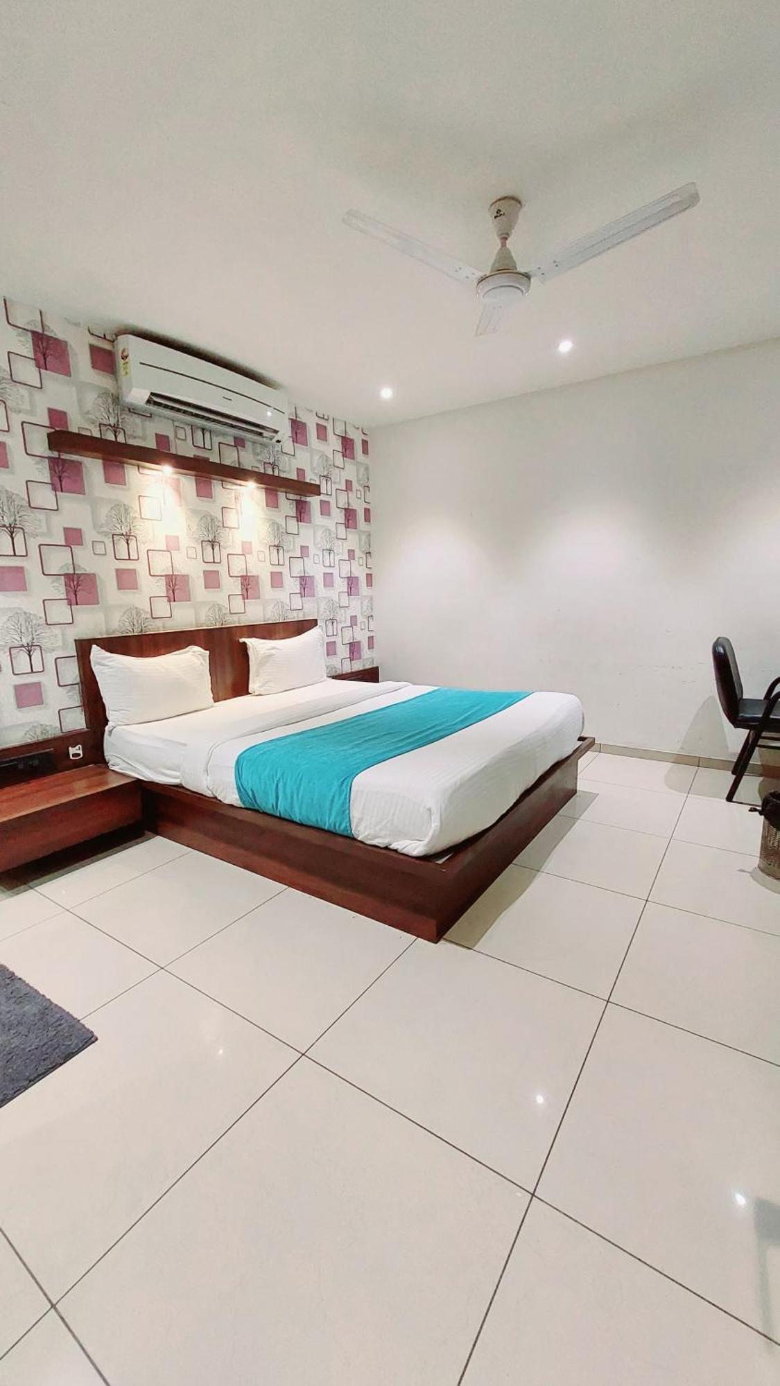 Sparsh - Chandkheda 4* Ahmedabad
