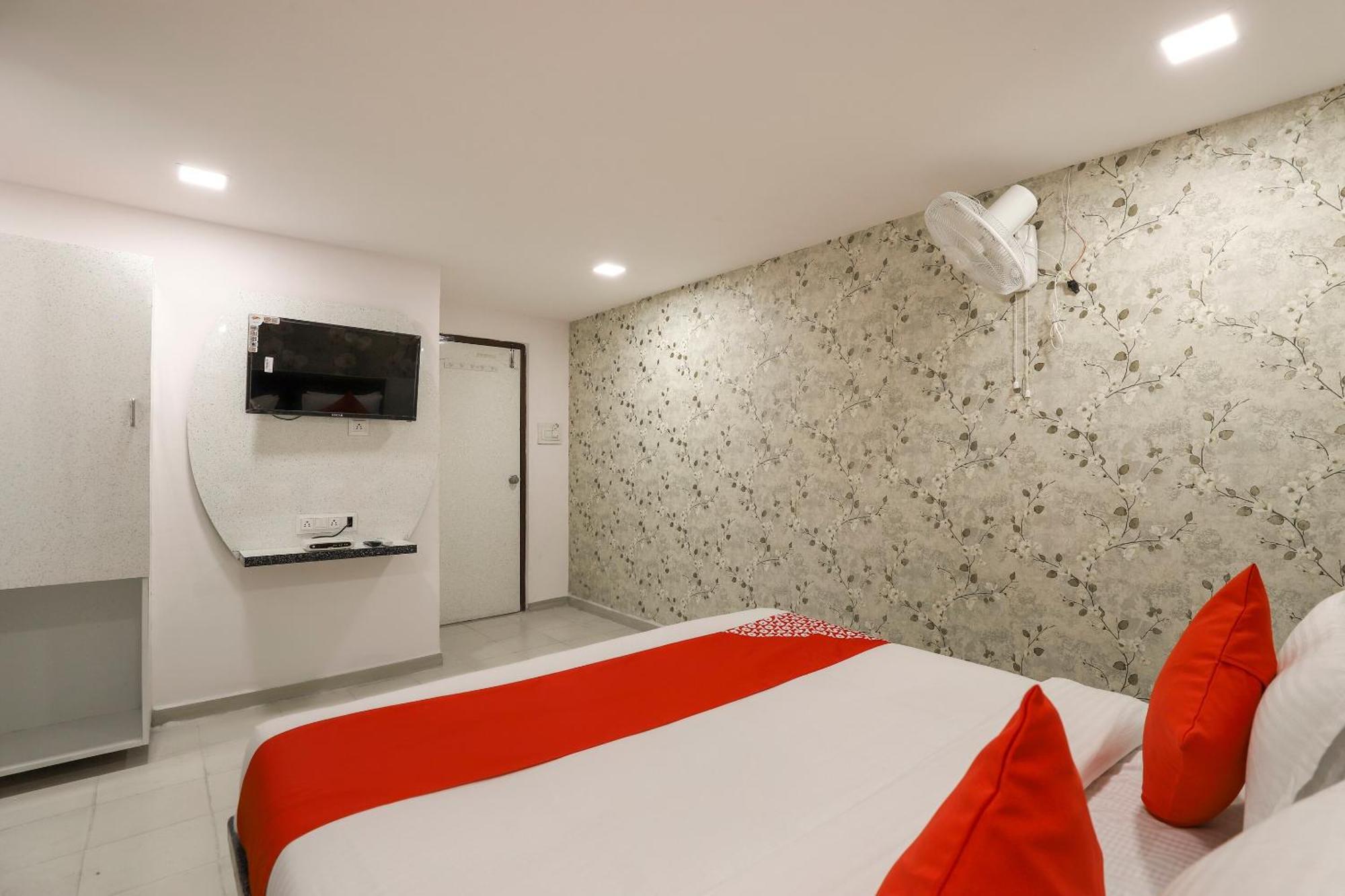 Oyo Flagship A1 Hotel