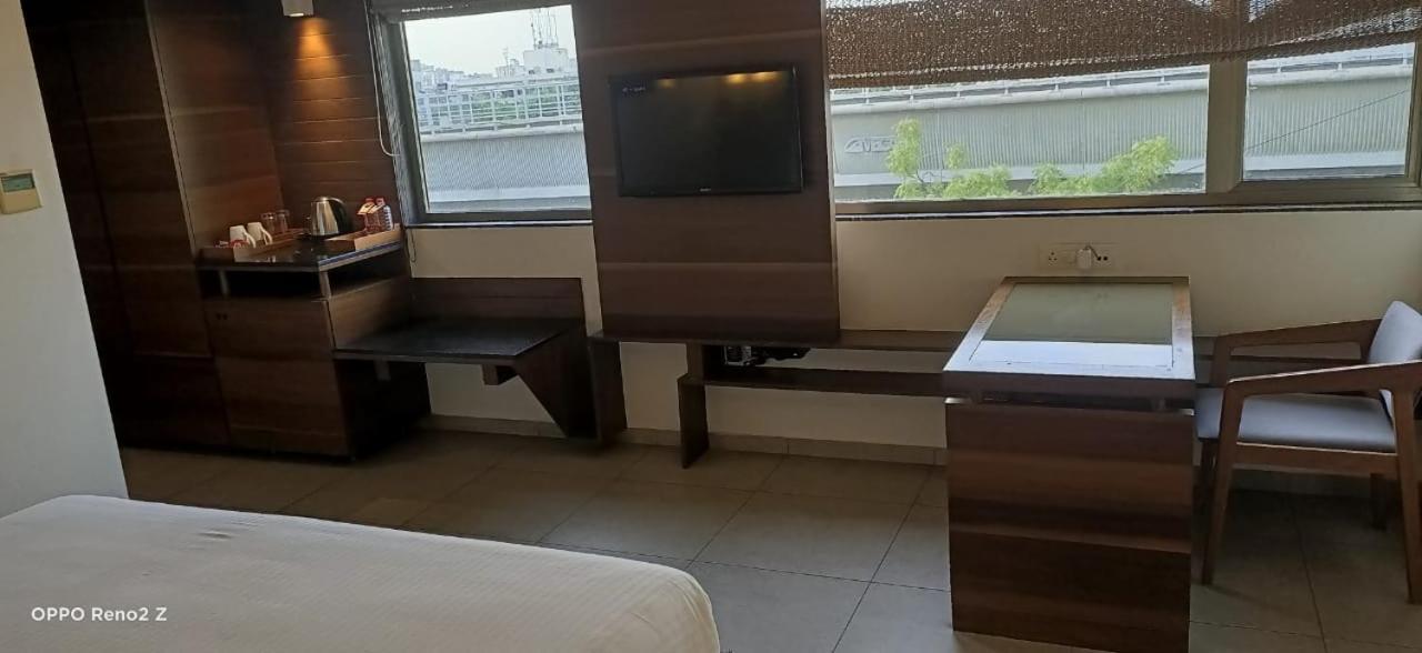 Cosmopolitan Ahmedabad