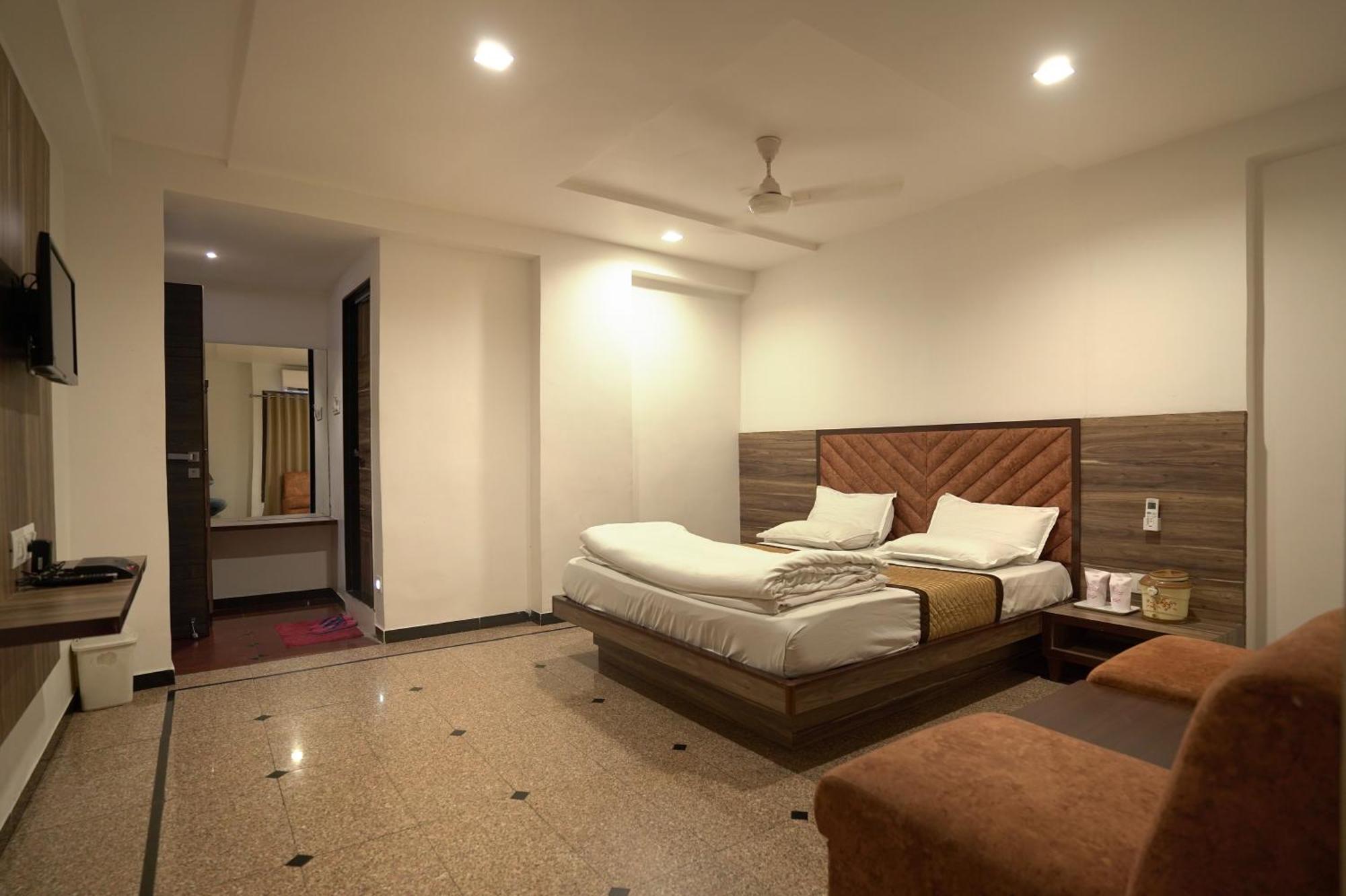Shertown Hotel