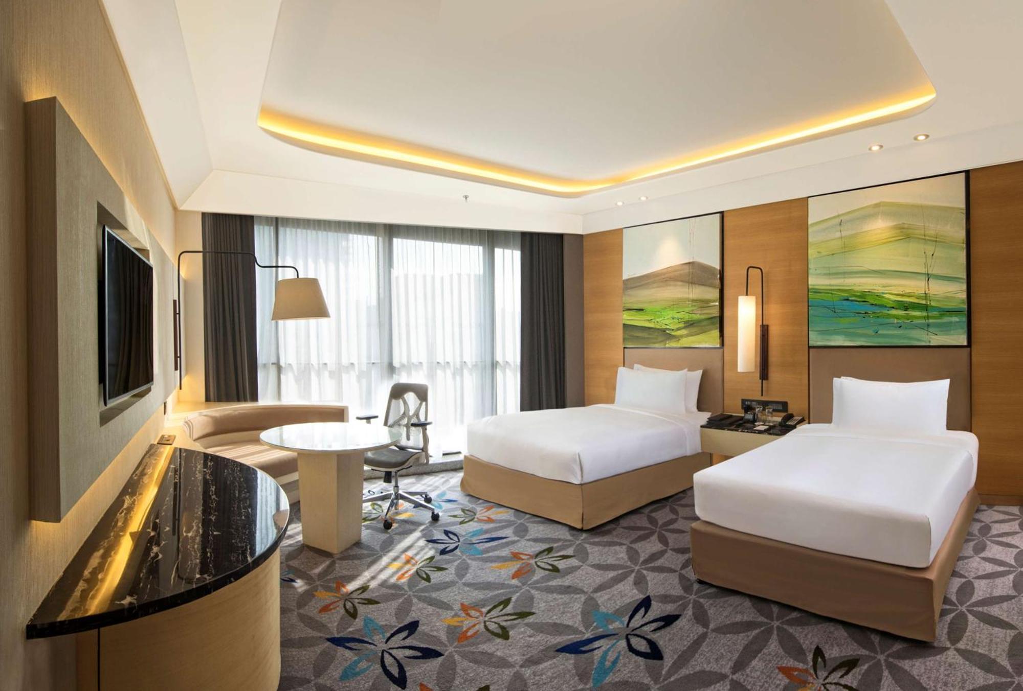 Doubletree By Hilton 5*