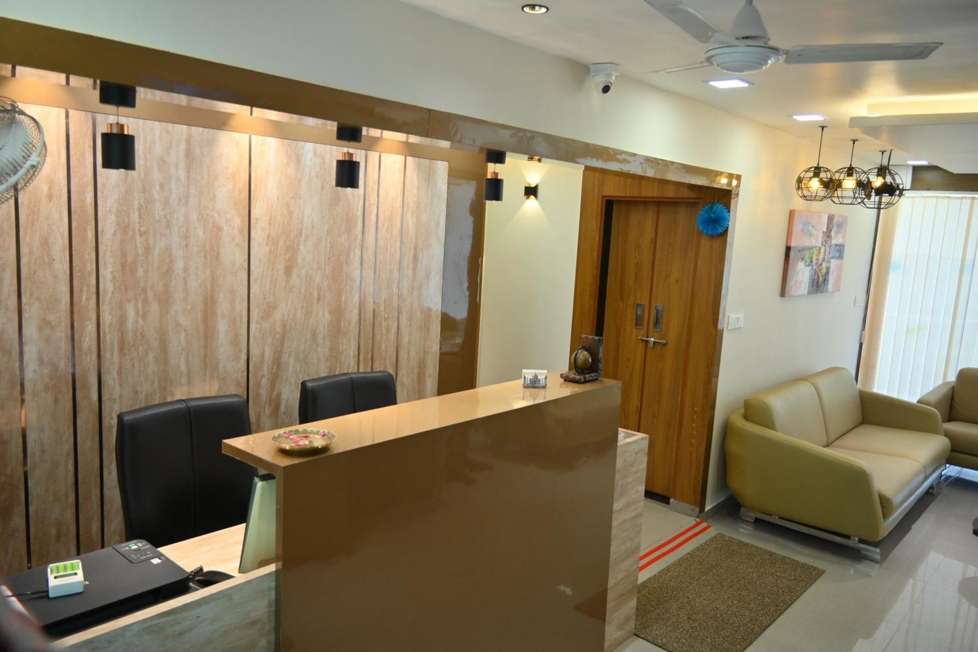 Royal Ican Sindhubhavan Road 2* Ahmedabad