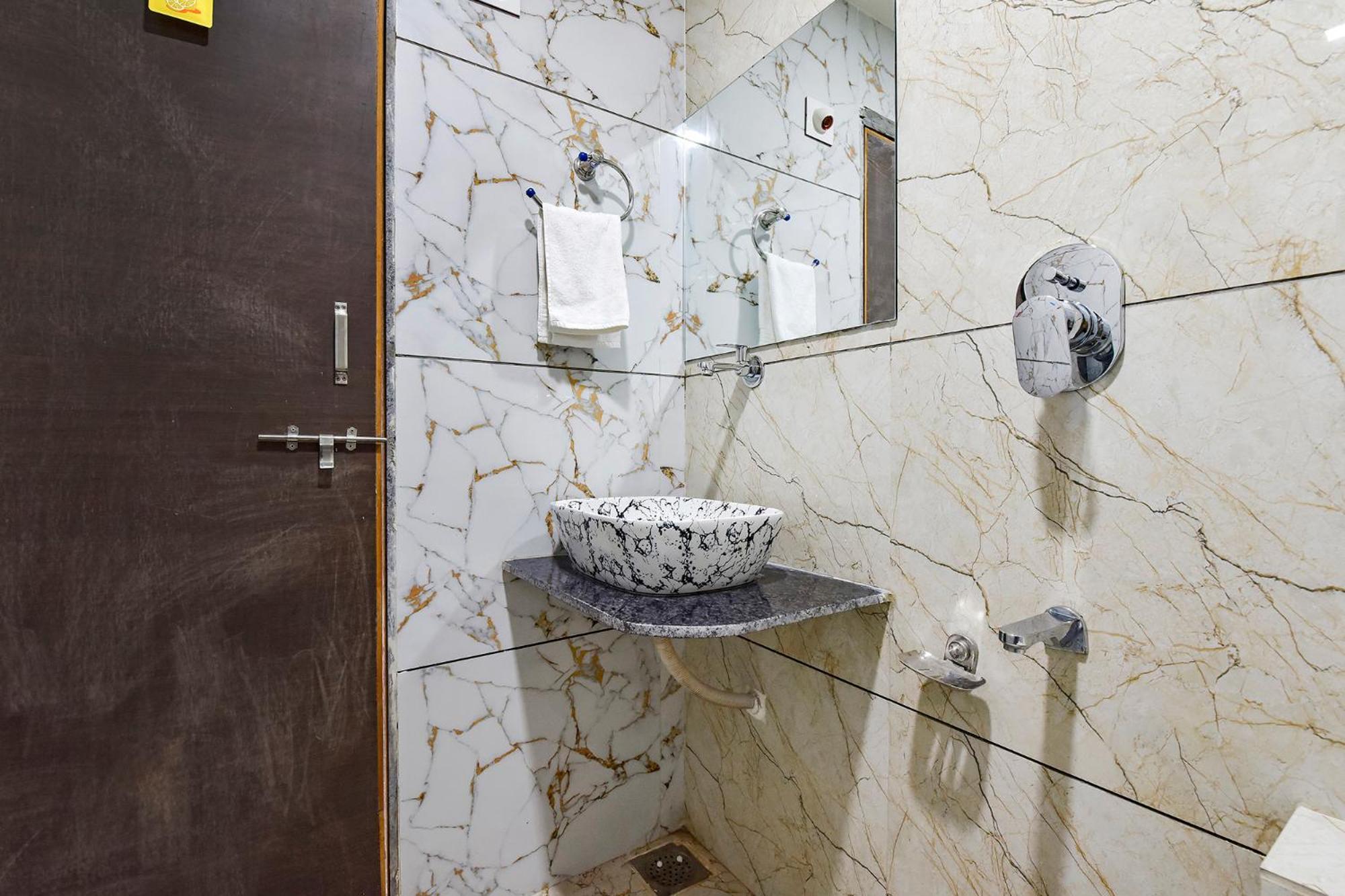 Fabhotel Symphony Grand Ahmedabad