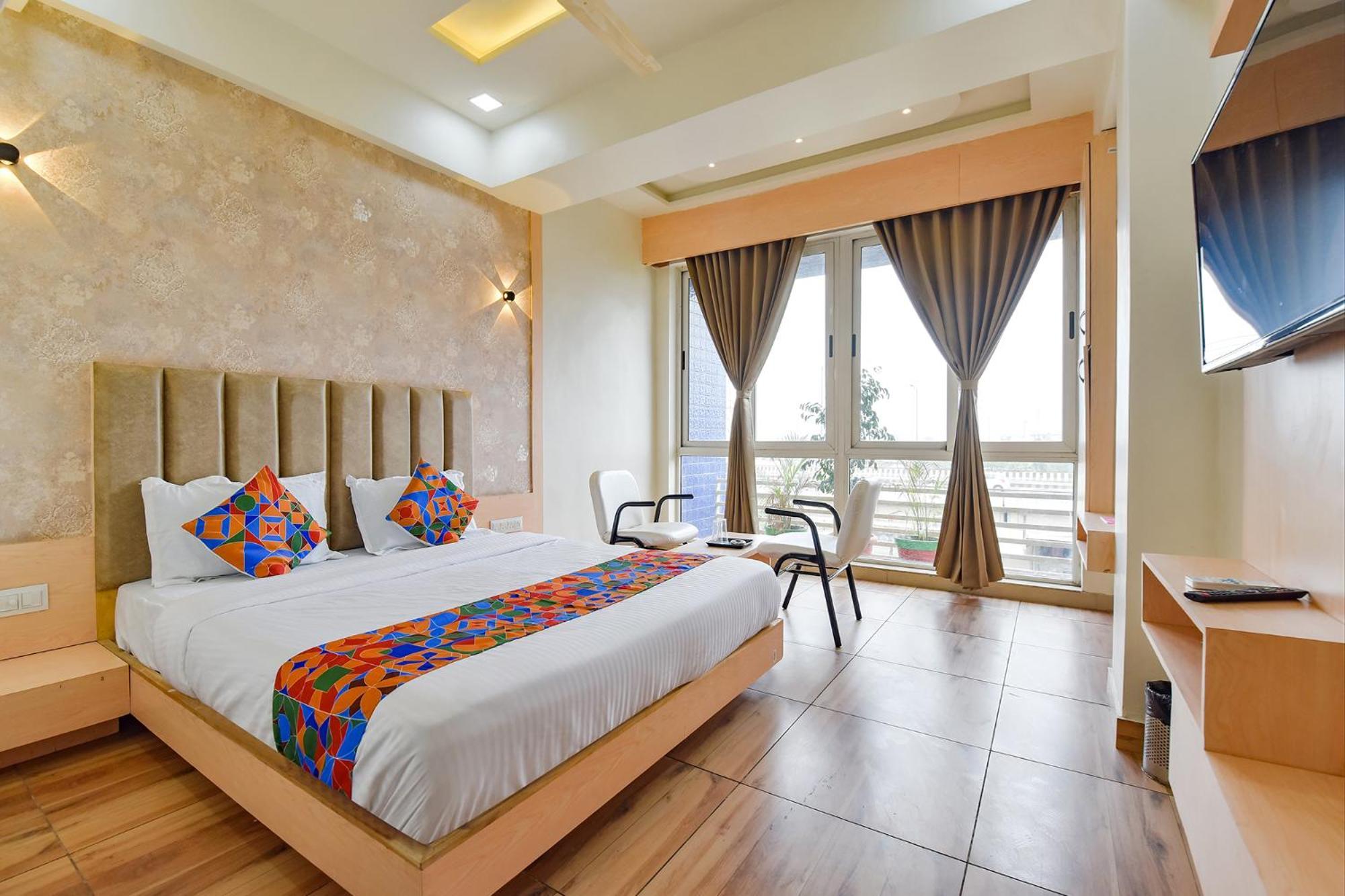 Fabhotel Symphony Grand Hotel
