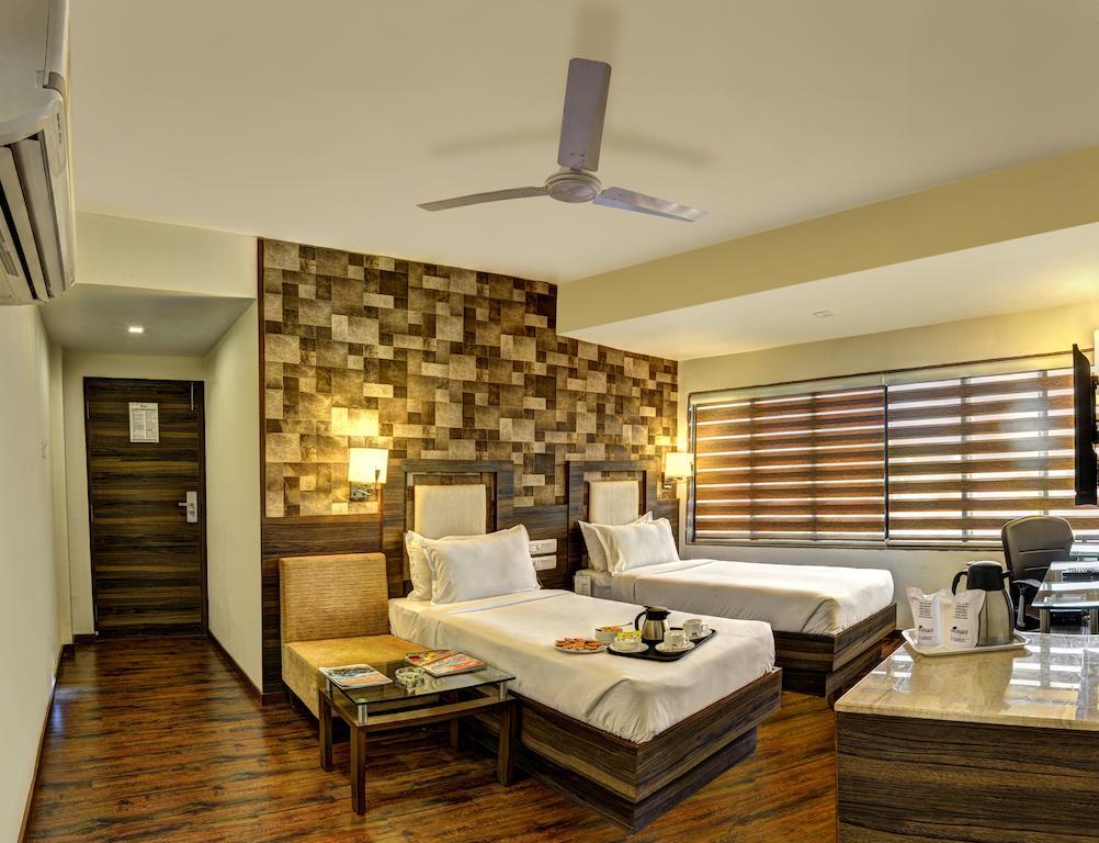 Aaram Orchard Hotel Ahmedabad