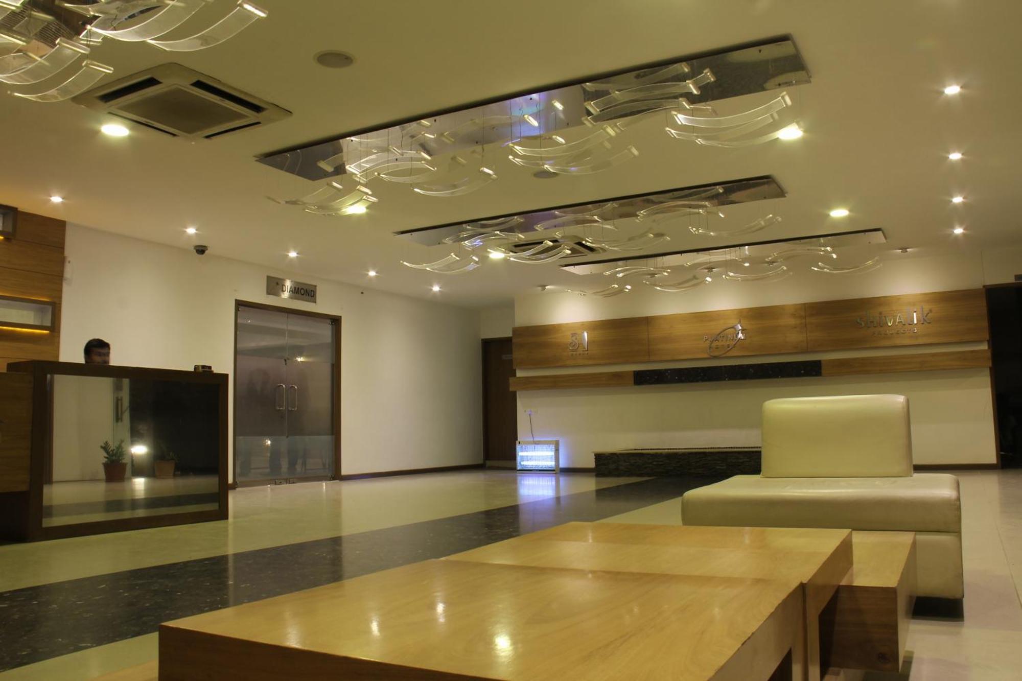 Platinum Hotel