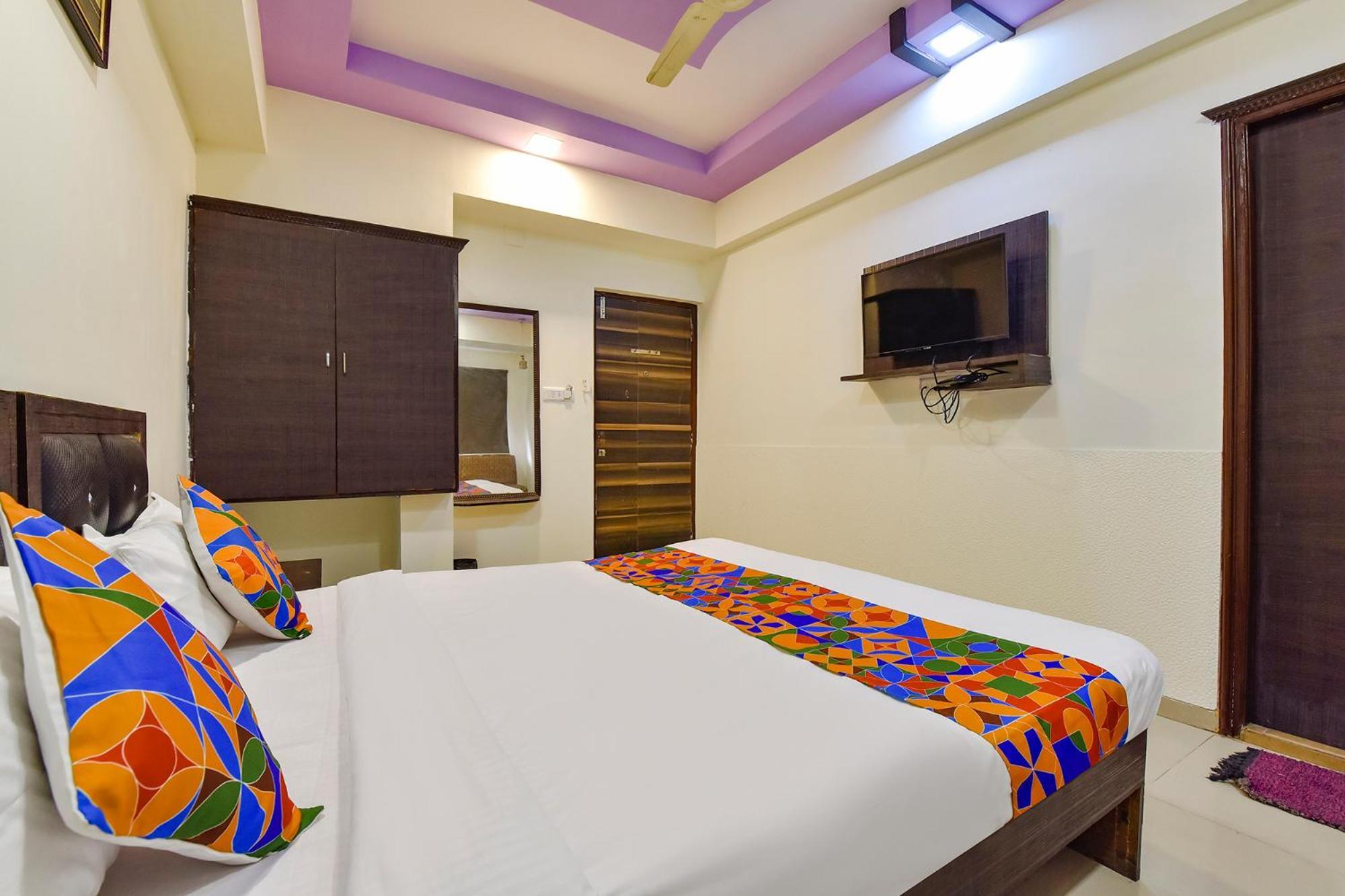 Hotel Fabhotel Crystal Ii - Paldi Char Rasta Ahmedabad
