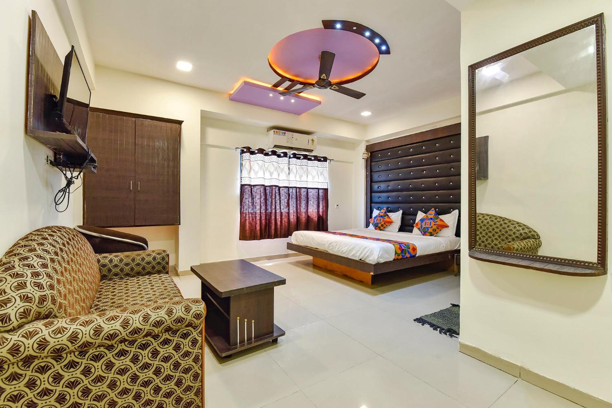 Fabhotel Crystal Ii - Paldi Char Rasta Hotel 3*