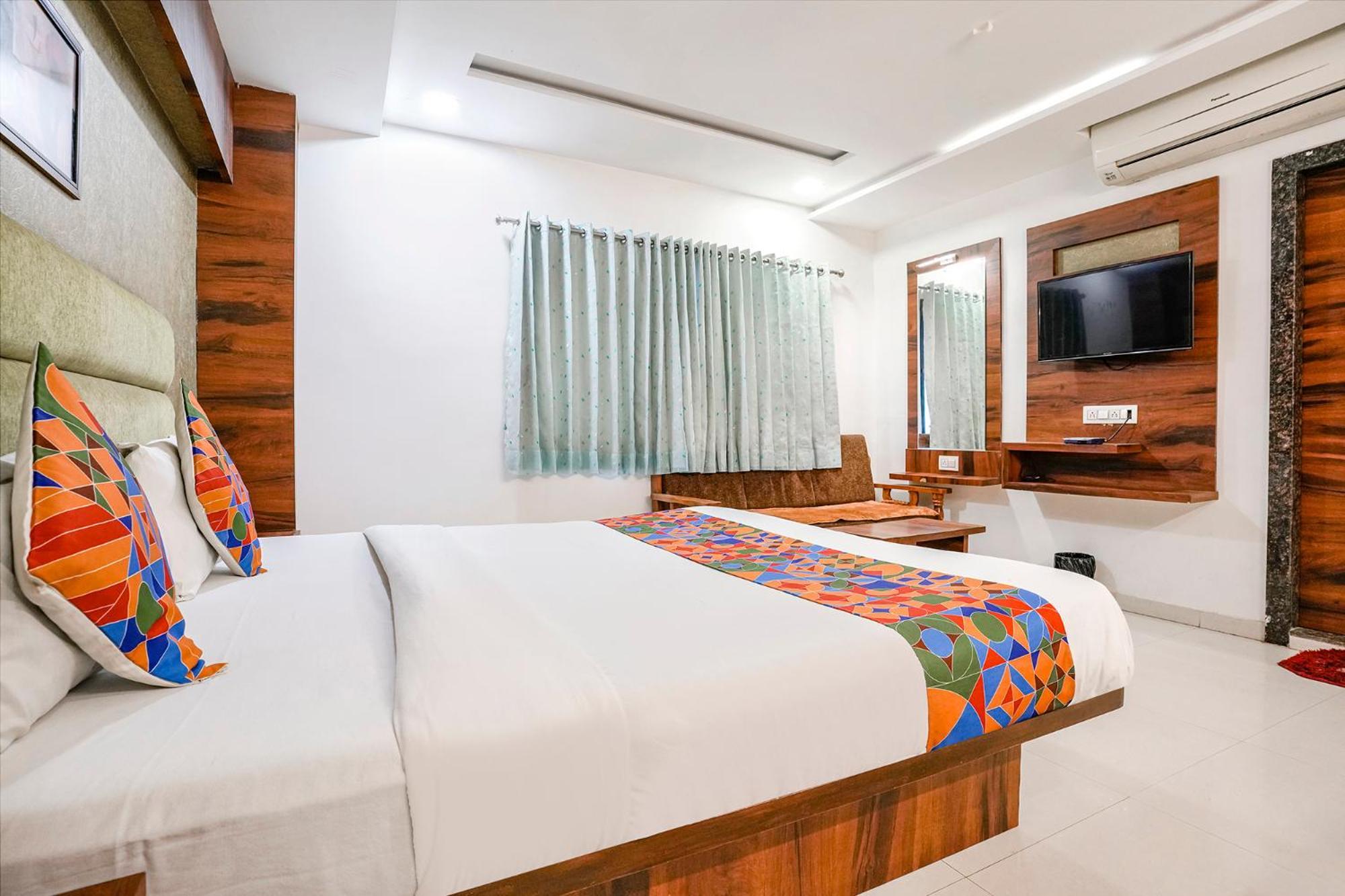 Fabhotel Ratna Palace Hotel 3*