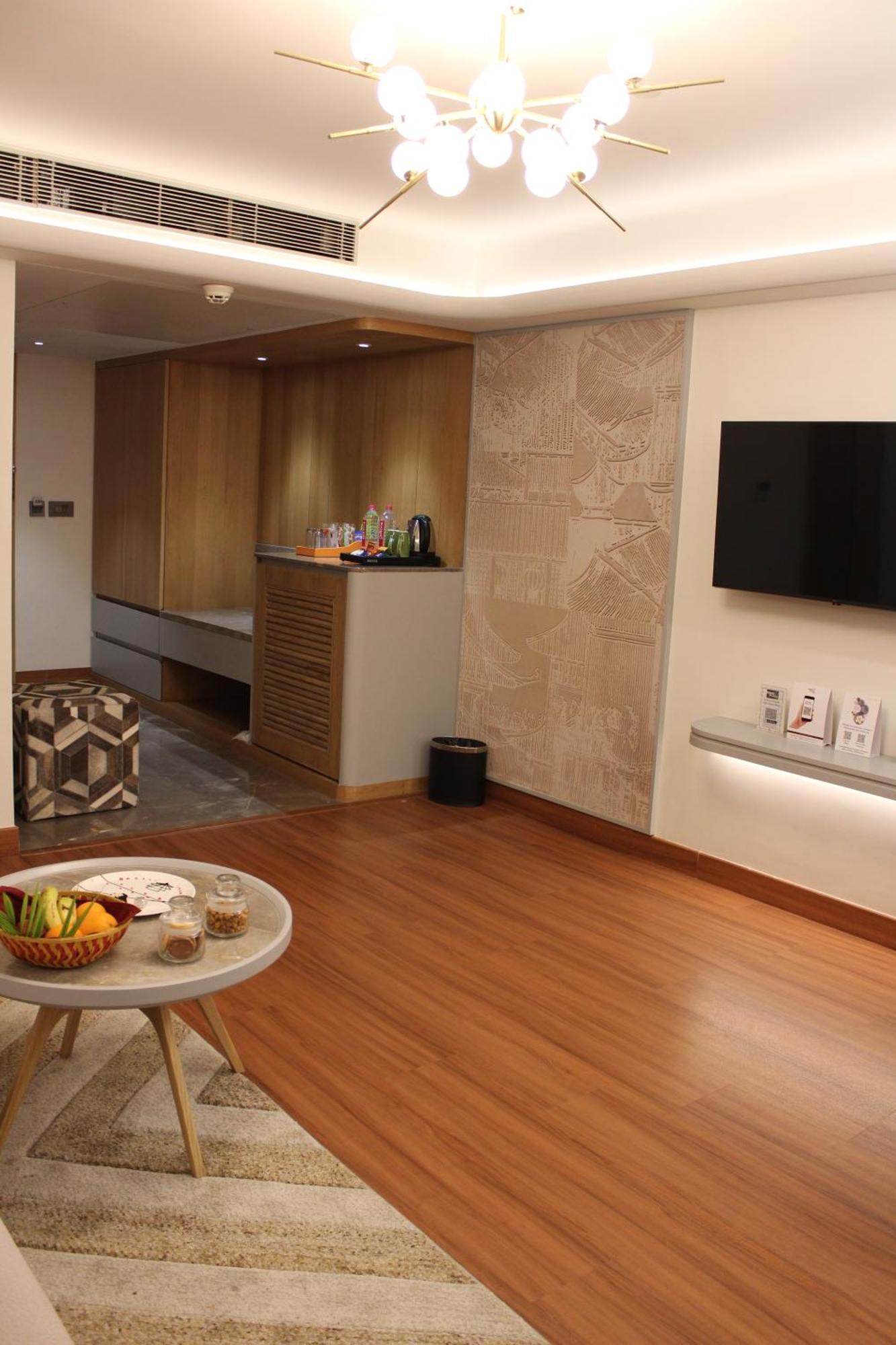 Pride Plaza Hotel,