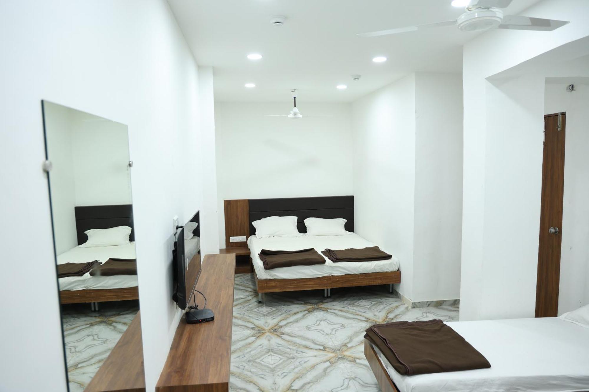 Hotel Aaram Kalupur Ahmedabad