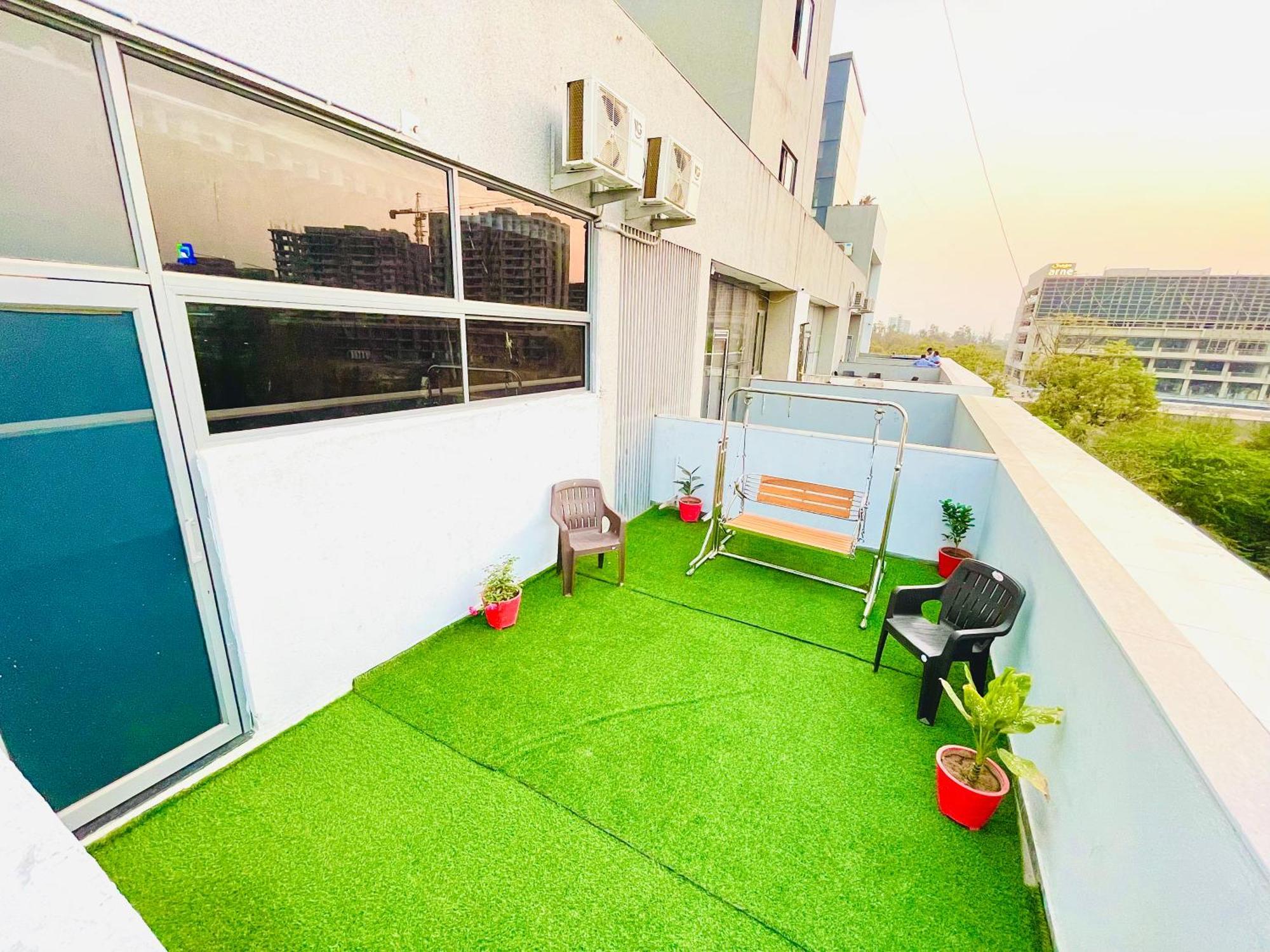 Hotel Avenue Ahmedabad