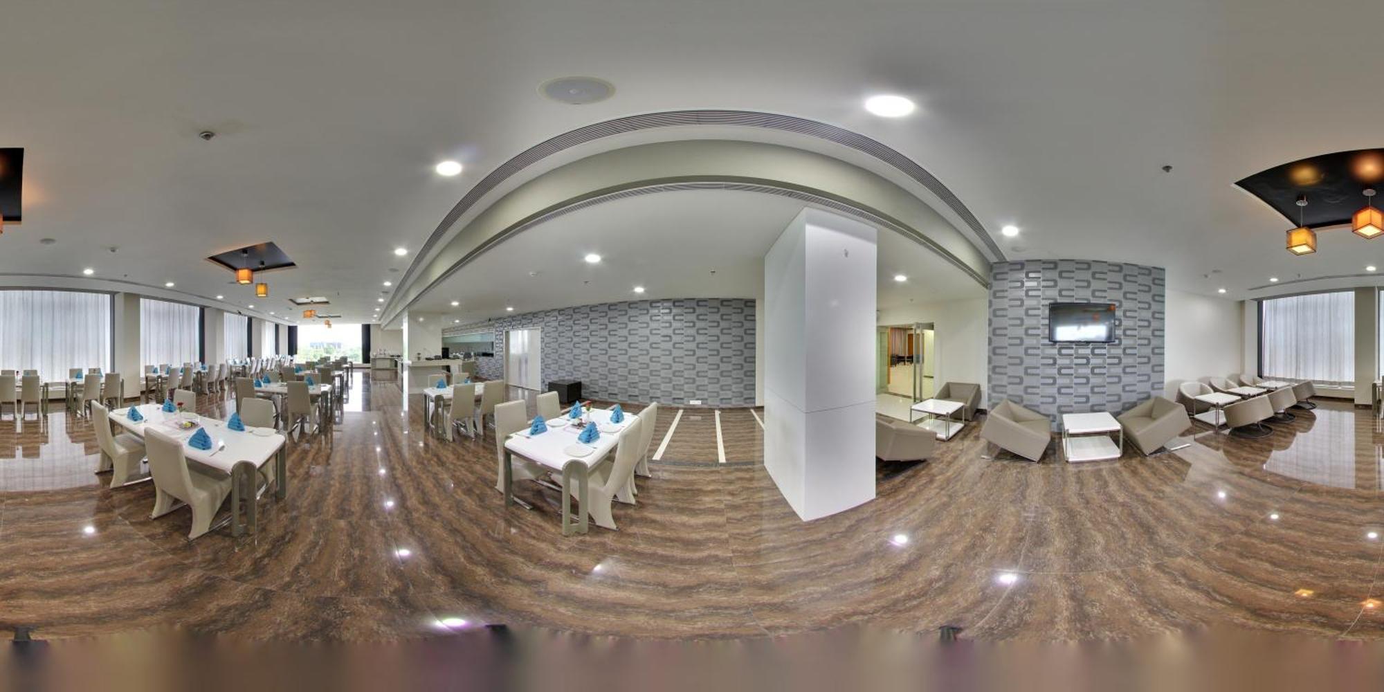 Narayani Heights, Hotel