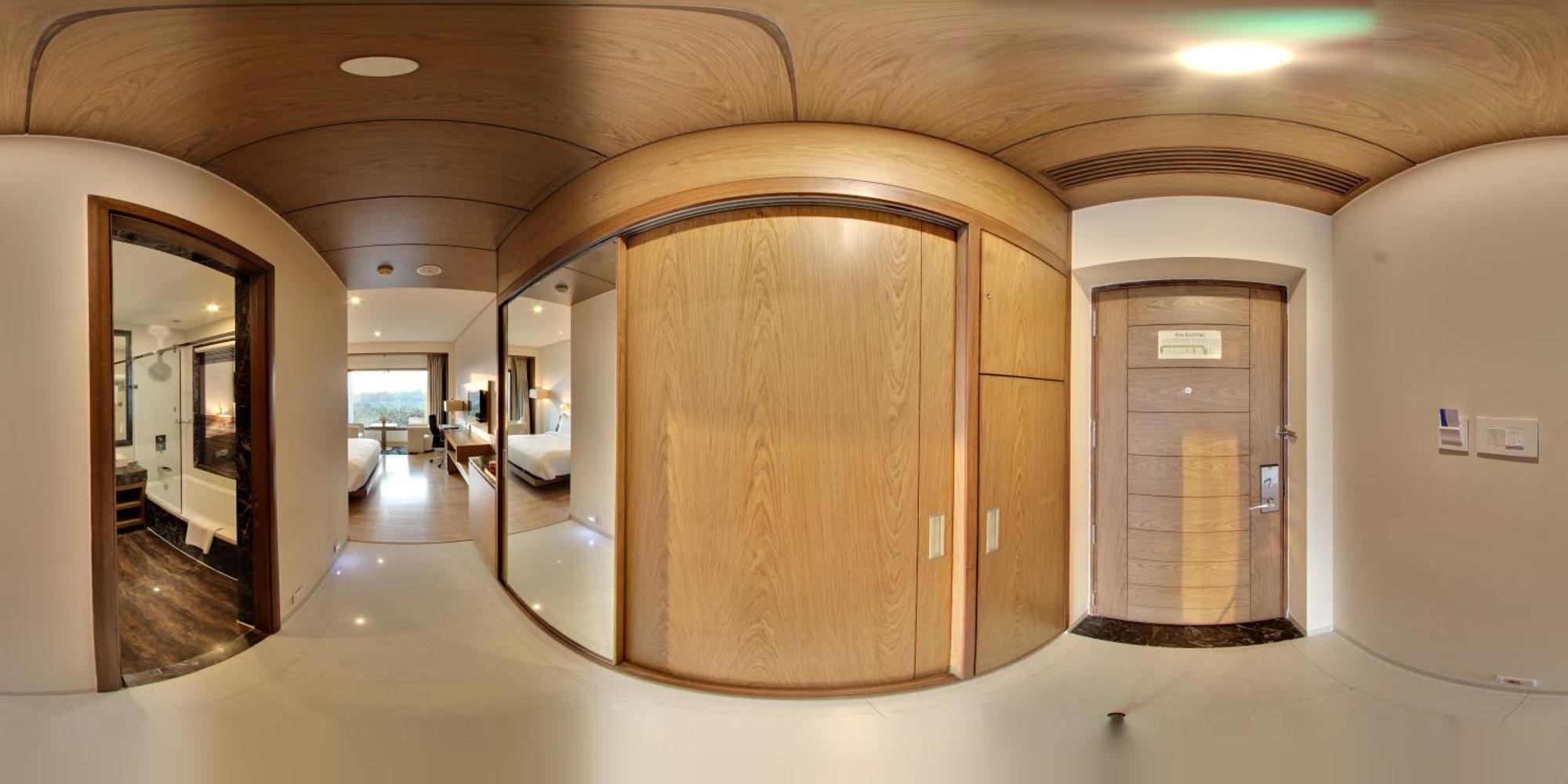 Narayani Heights, Hotel 4*