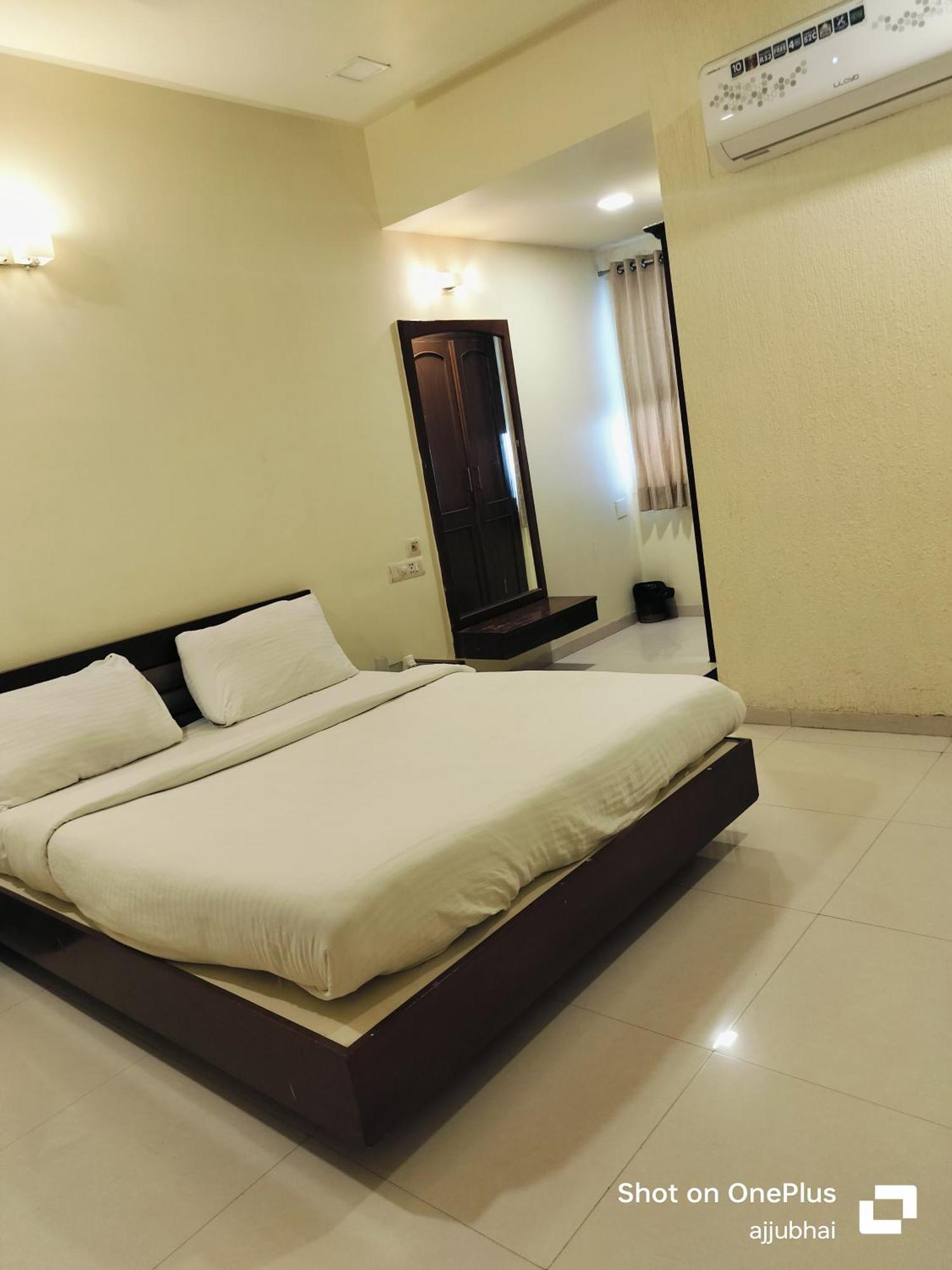 Sun N Step Club Resort