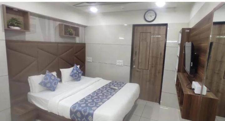 Royal Sky Hotel Ahmedabad