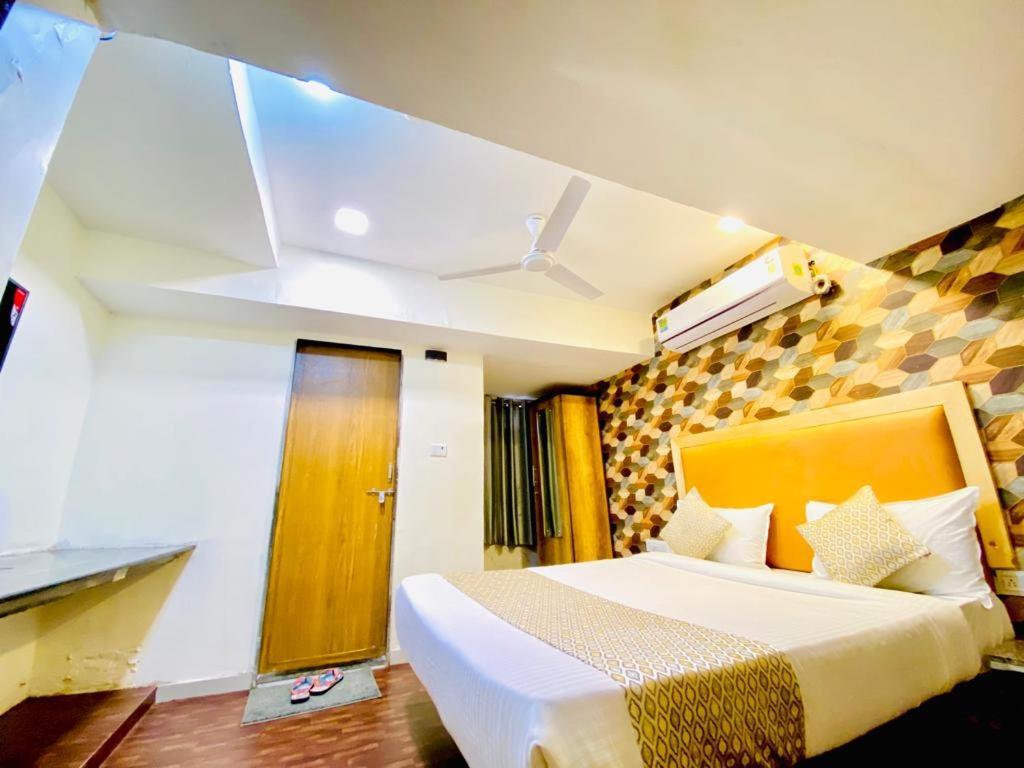 Alexa By Abc Hotel Ahmedabad