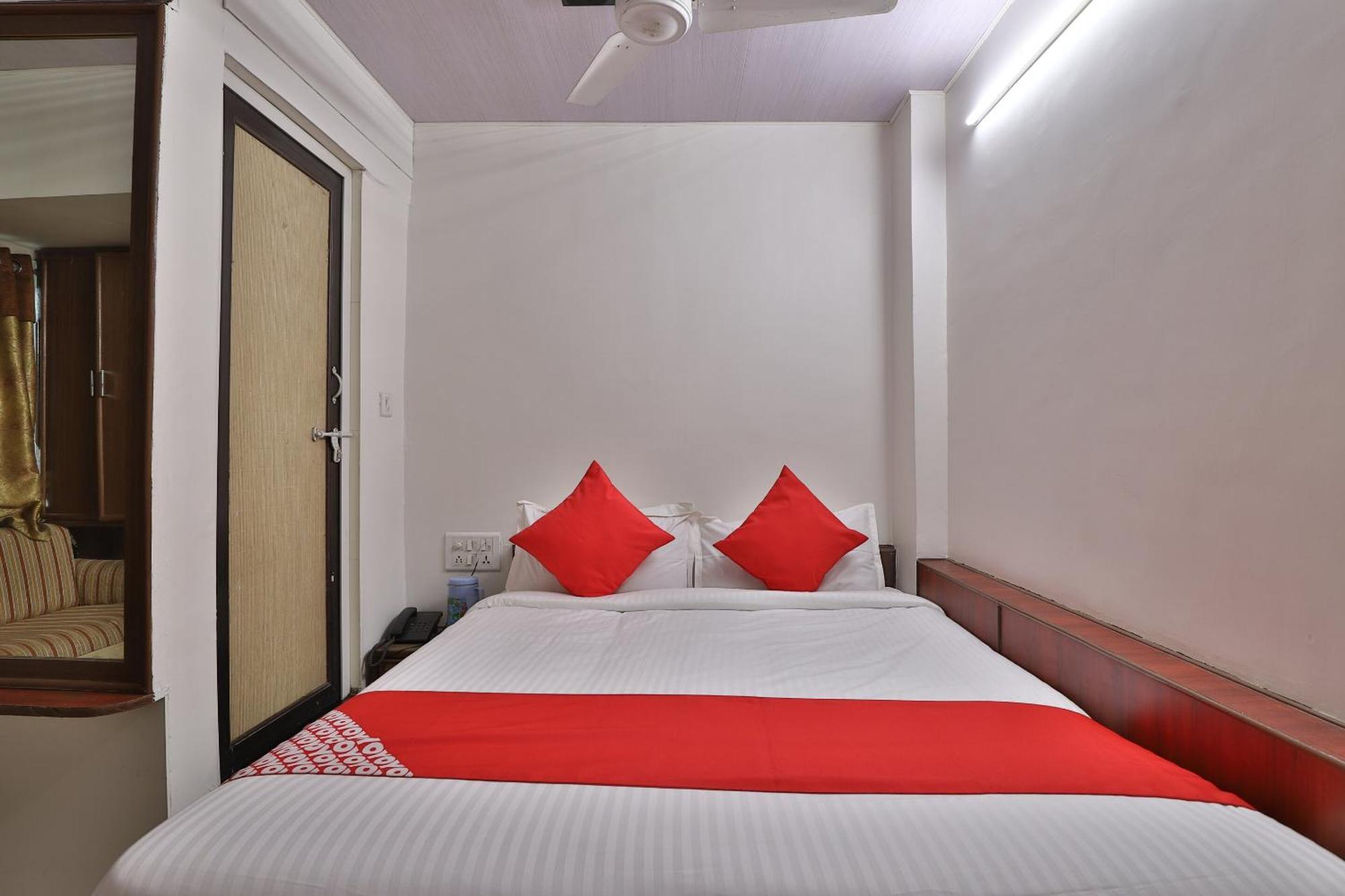 Hotel Oyo Maninagar Residency Ahmedabad