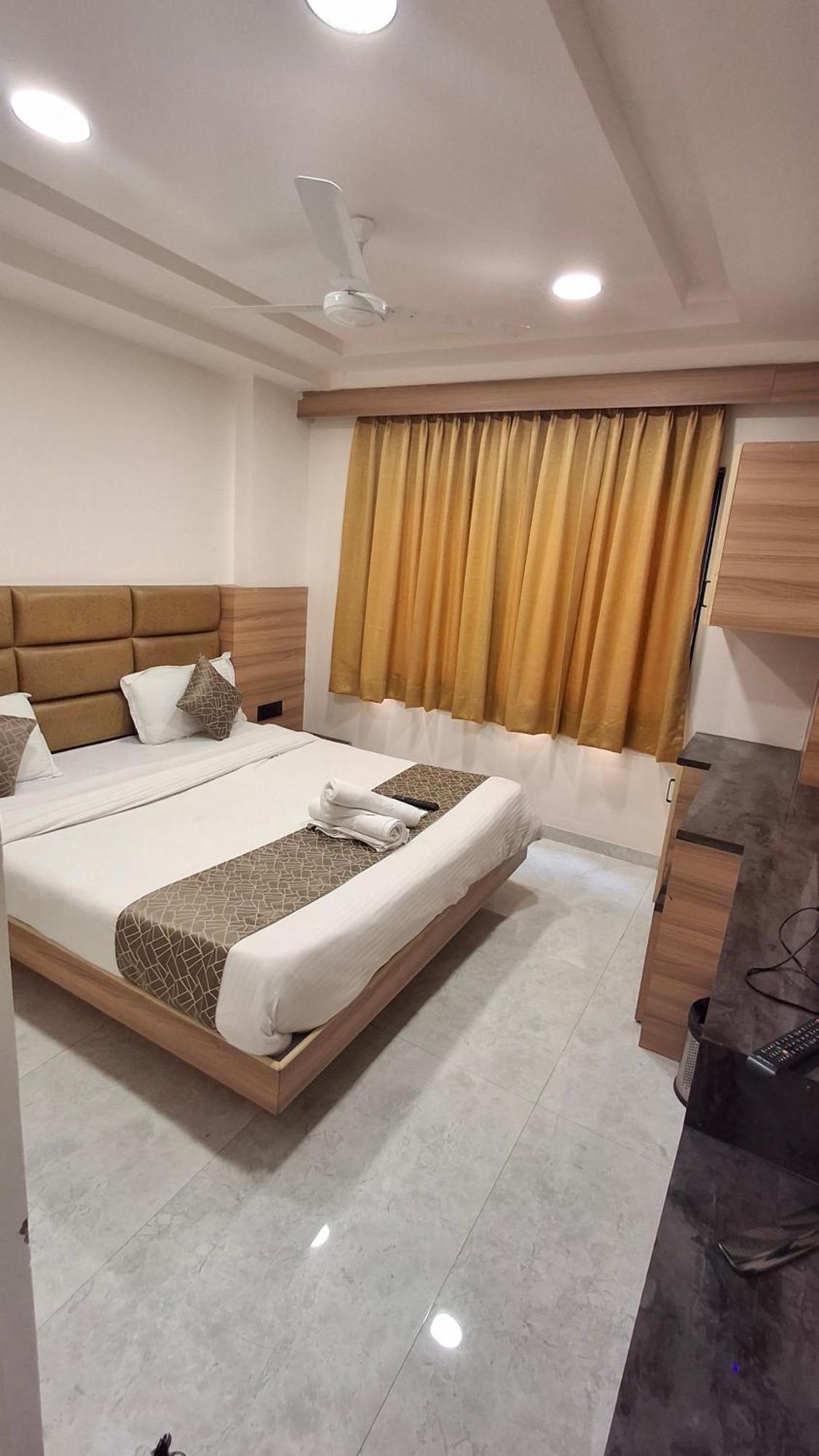 Hotel Rk Ahmedabad