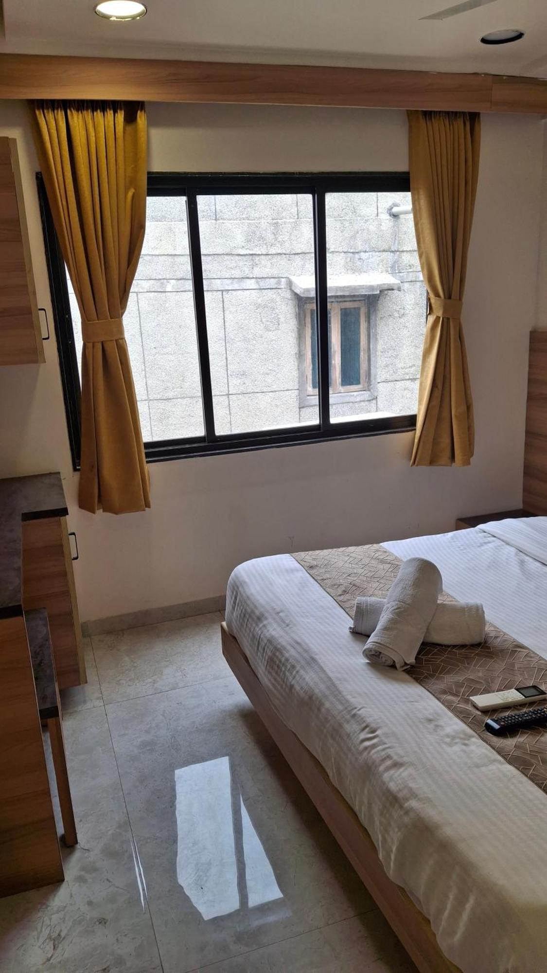 Rk Hotel