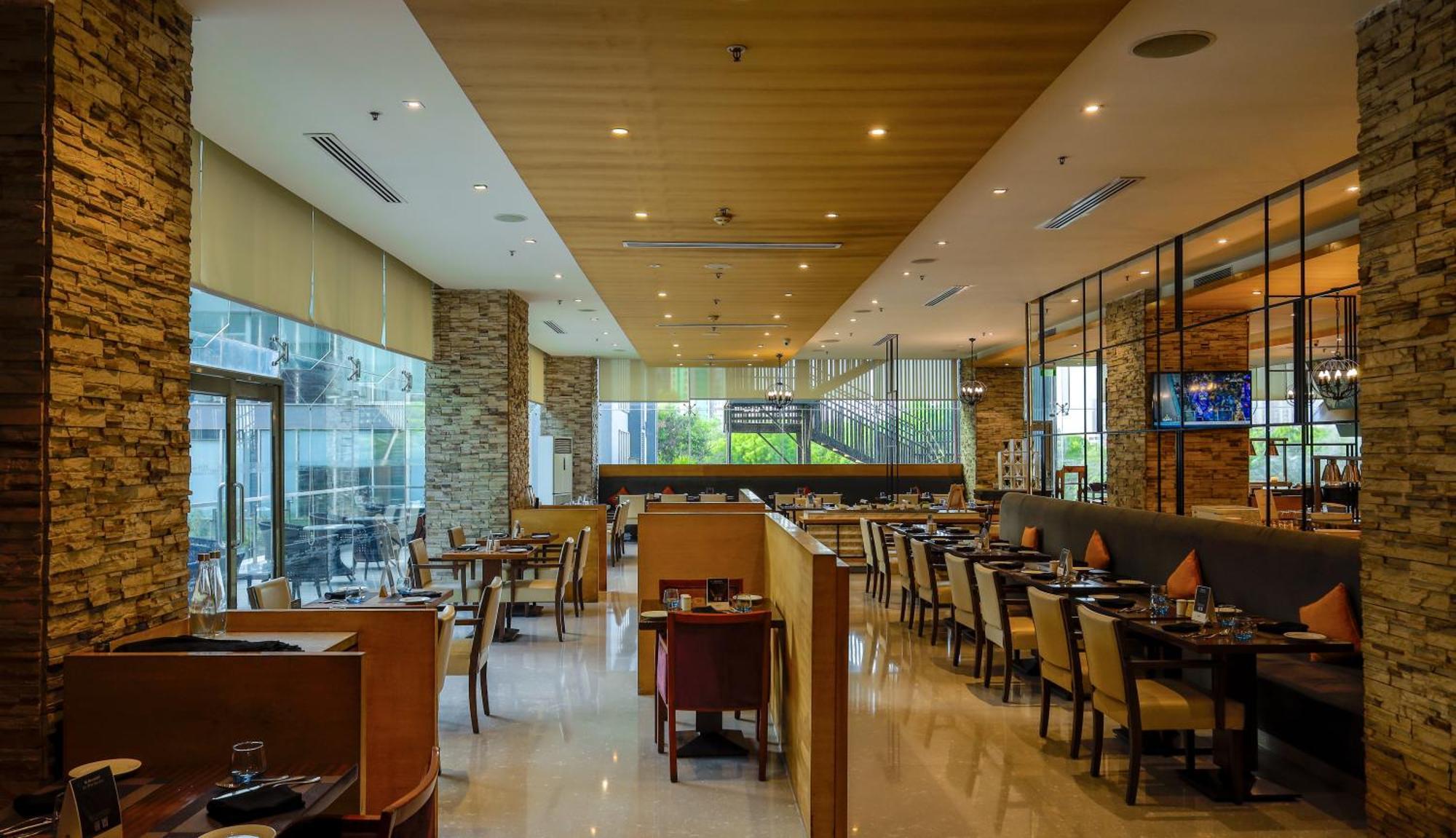Hotel Renaissance 5*