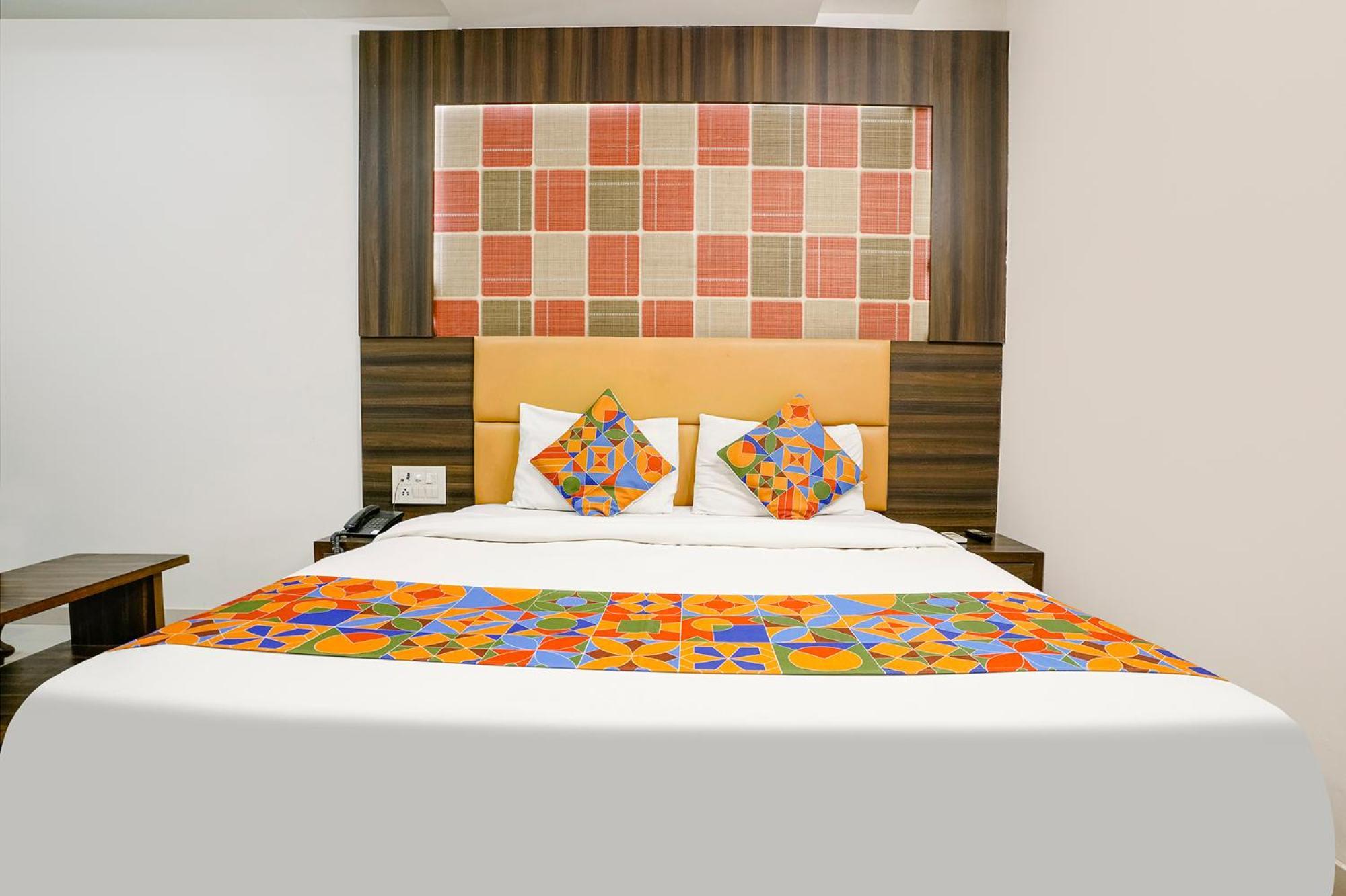 Fabhotel Ratna Palace Hotel Ahmedabad