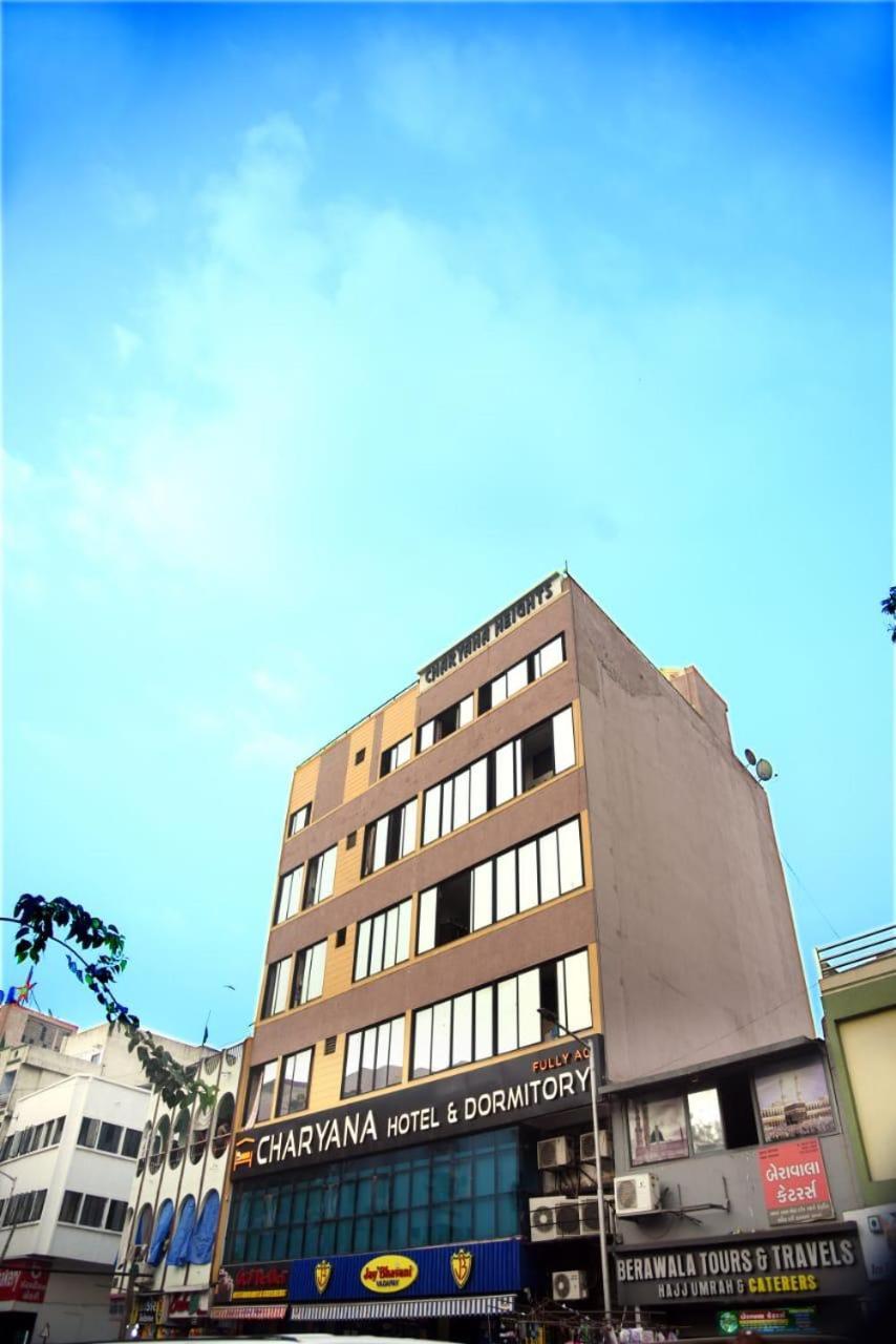 Charyana Solo Backpackers Hostel *