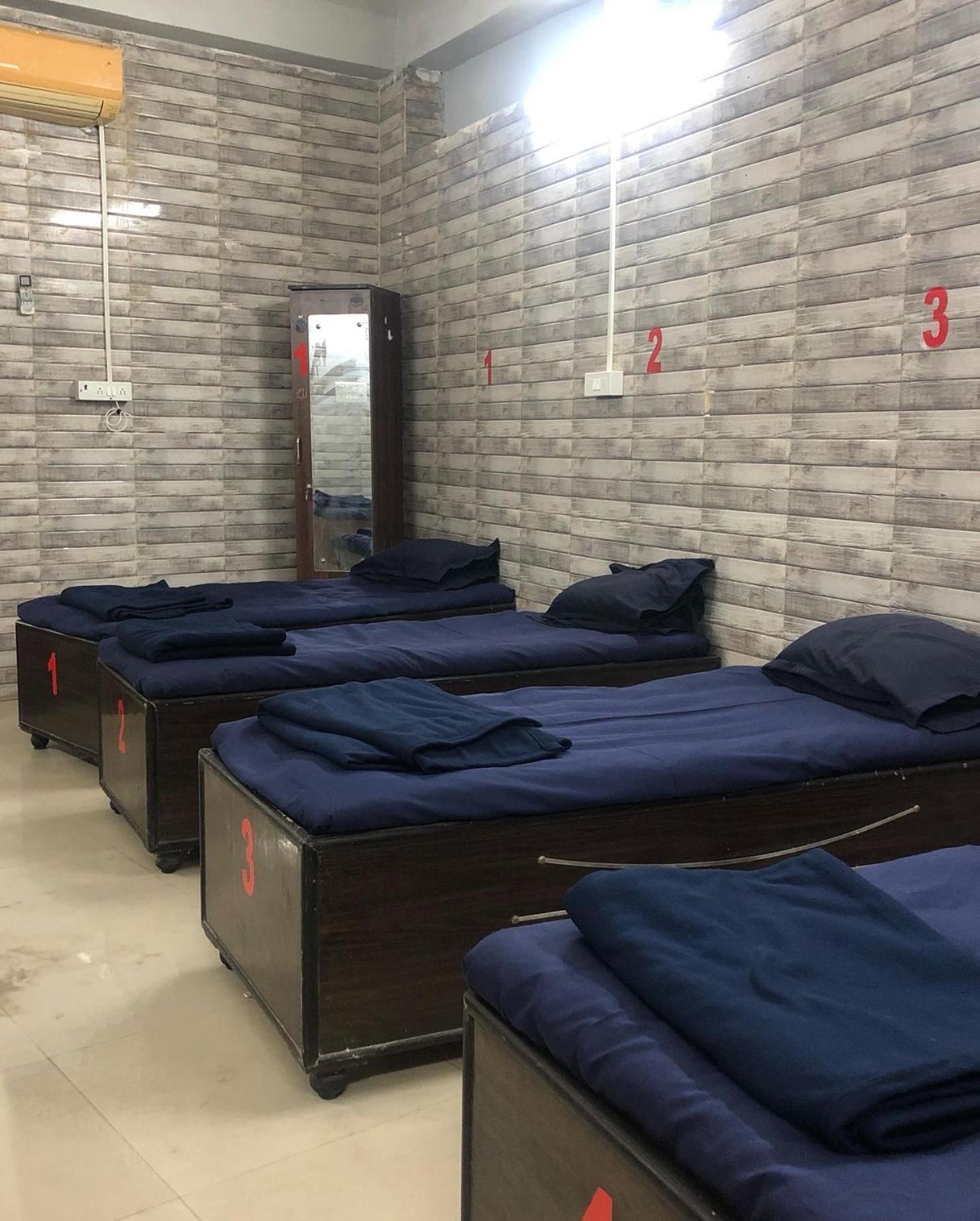 Hostel Charyana Solo Backpackers Ahmedabad