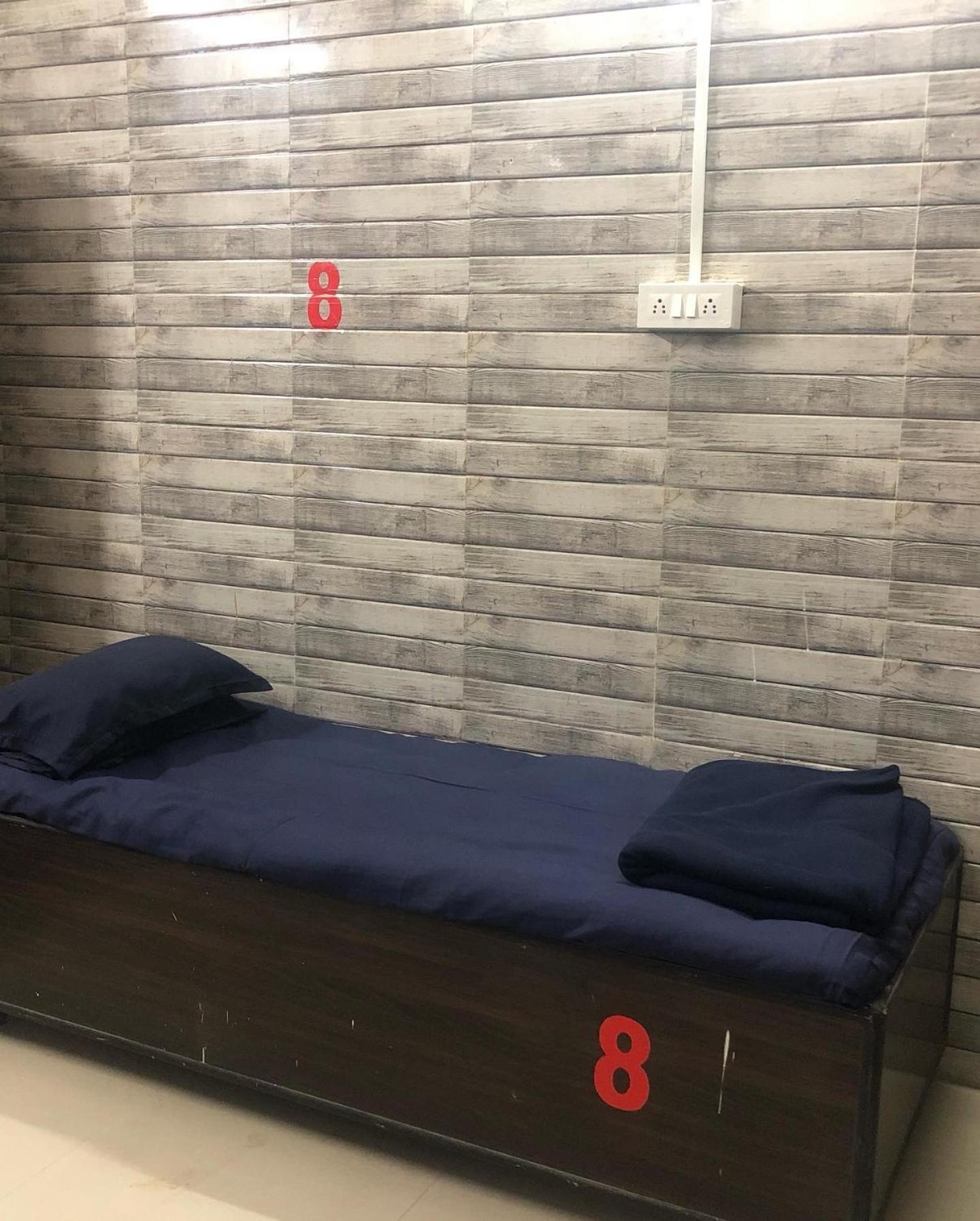 Charyana Solo Backpackers Hostel Ahmedabad
