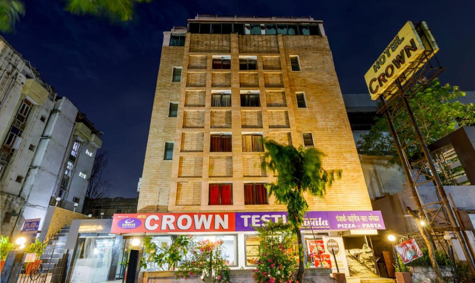 Crown Hotel