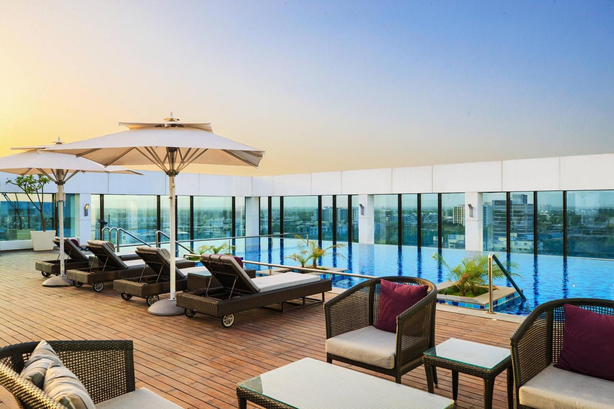 Hotel Renaissance Ahmedabad