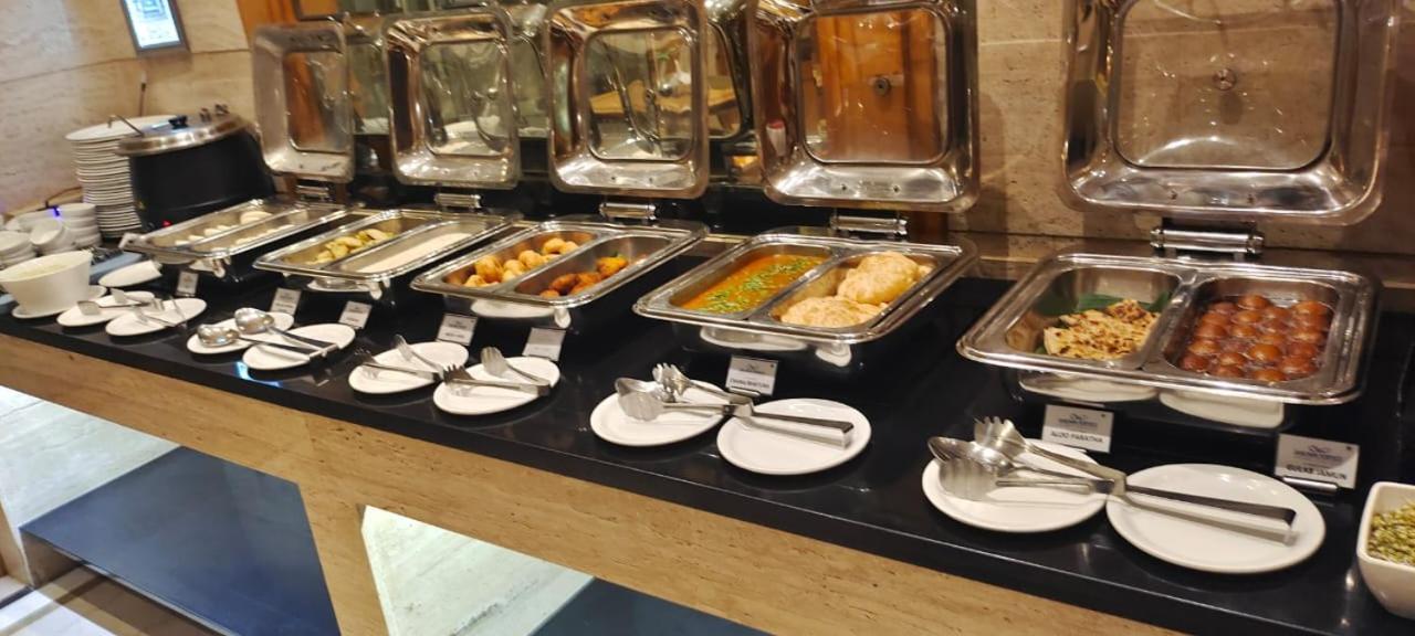 Sarovar Portico Kalupur Hotel 3*