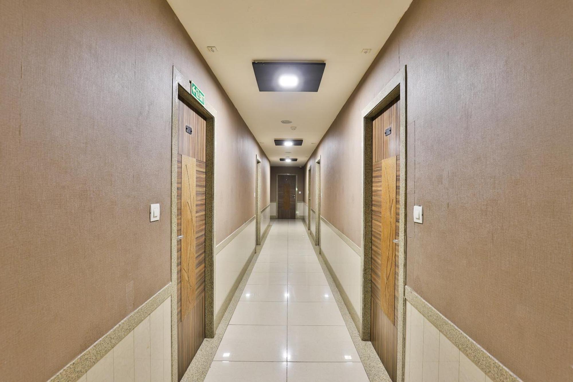 Hotel Collection O Kia Residency
