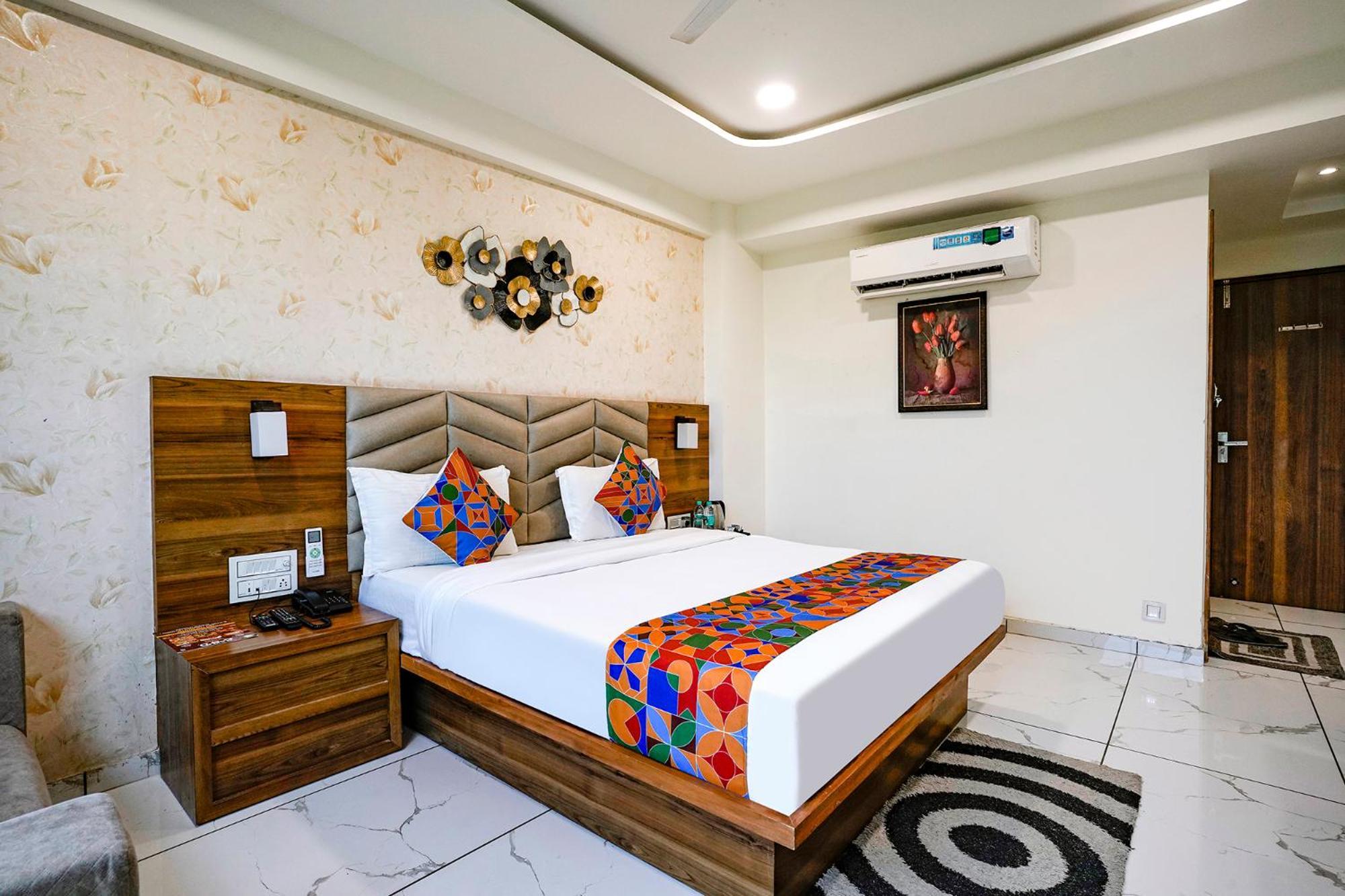 Fabhotel Asiana 3*